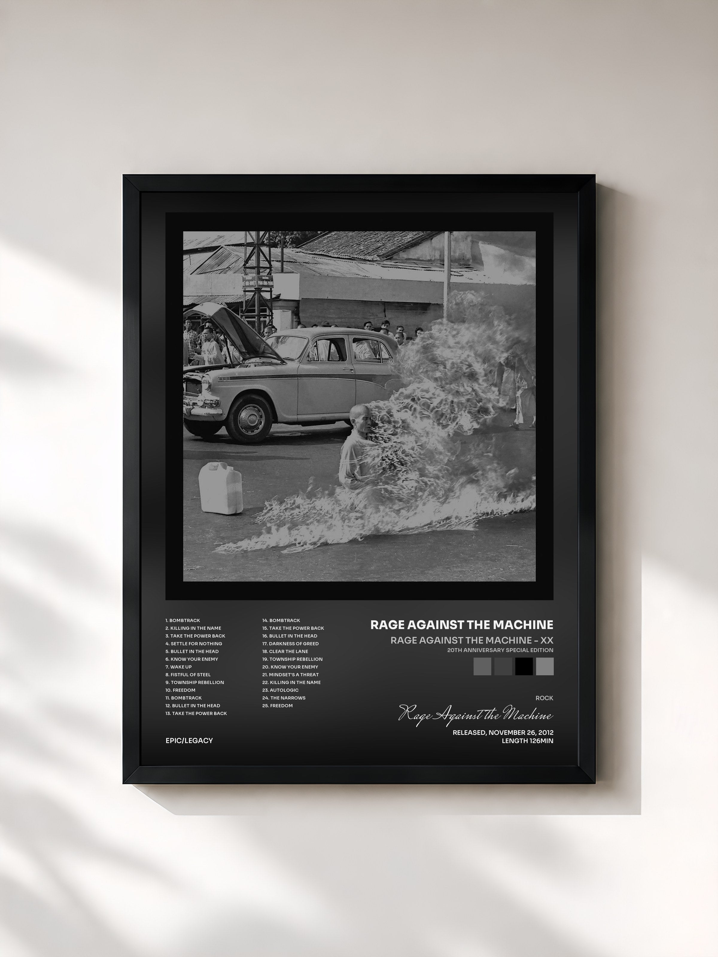 #noir Tableau de l'album Rage Against The Machine - XX (20th Anniversary Special Edition) de Rage Against the Machine, cadre noir, imprimé et encadré en France