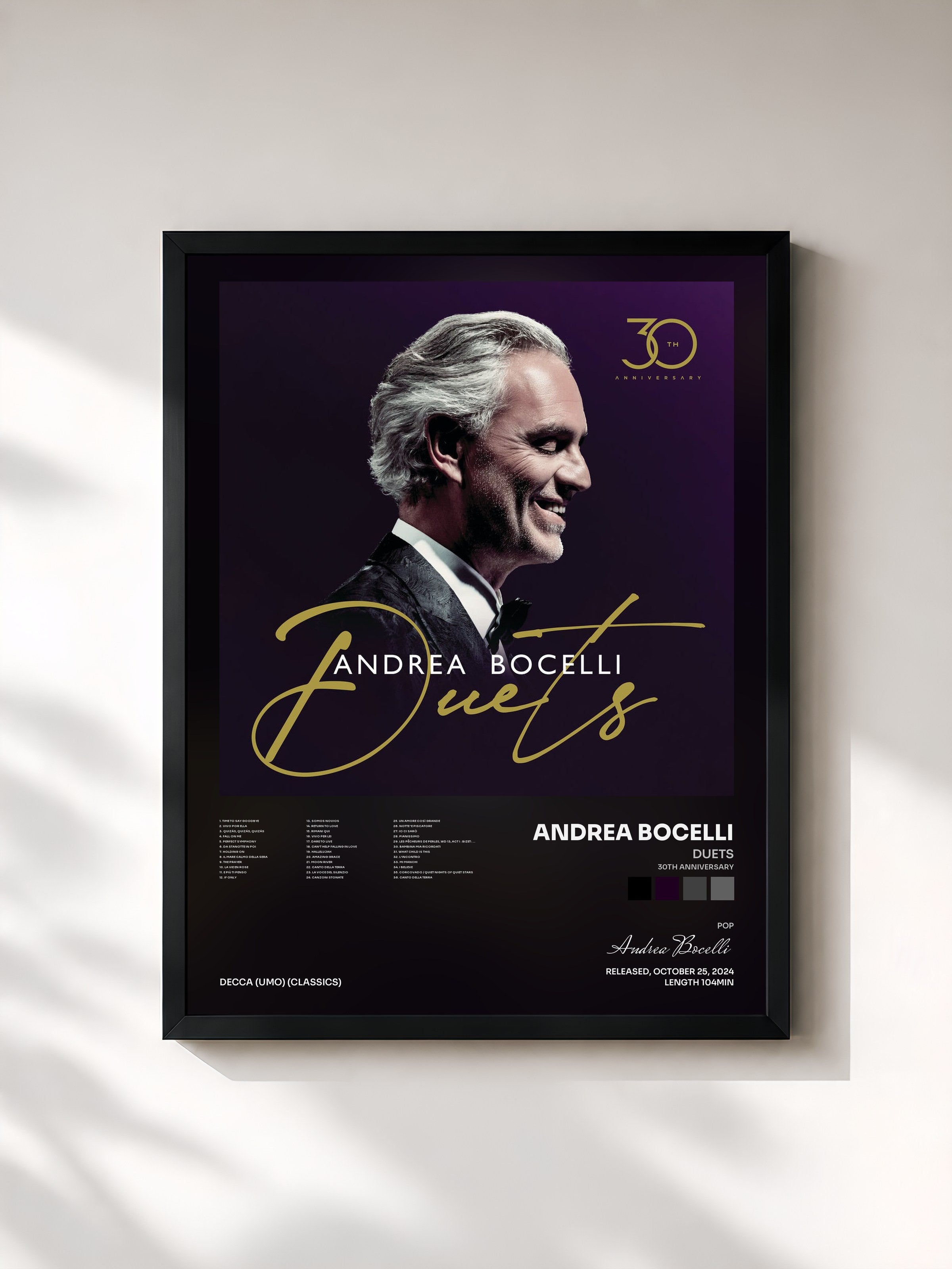 #noir Tableau de l'album Duets (30th Anniversary) de Andrea Bocelli, cadre noir, imprimé et encadré en France