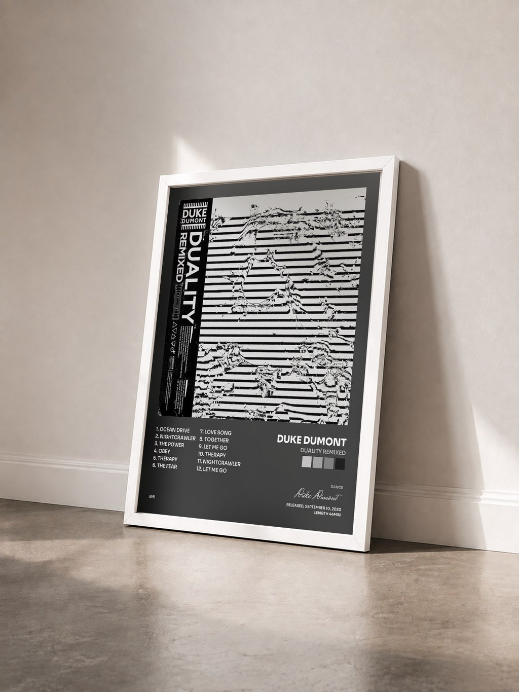 #blanc Tableau de l'album Duality Remixed de Duke Dumont vu de trois quarts, cadre blanc