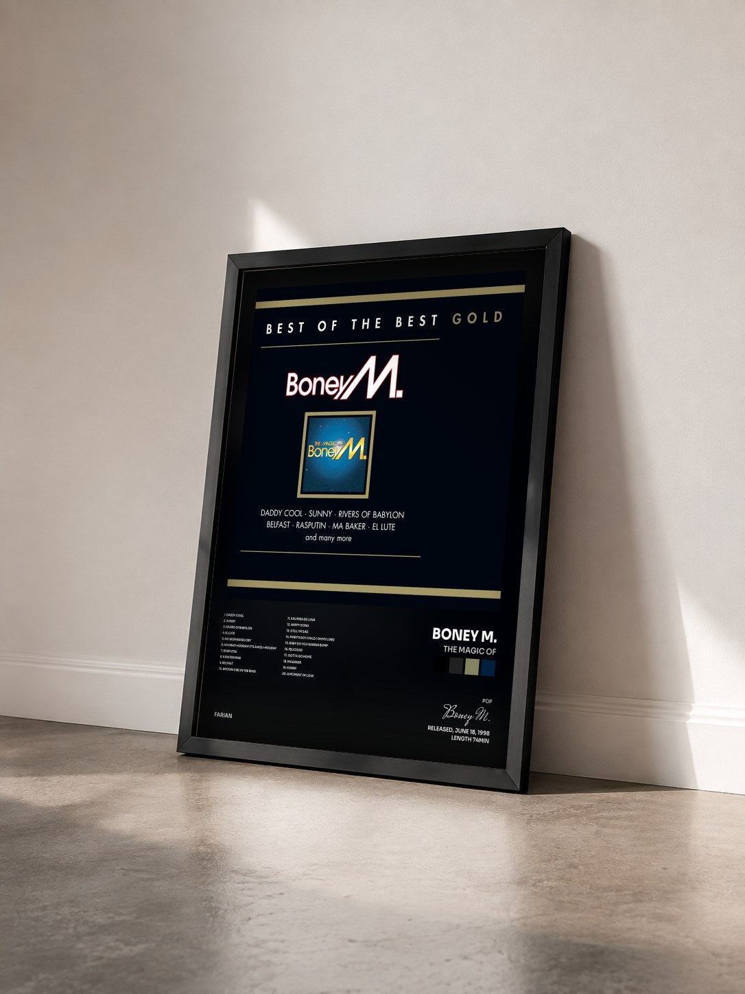 #noir The Magic Of von Boney M. als gerahmter Kunstdruck von schräg gesehen, schwarzer Rahmen
