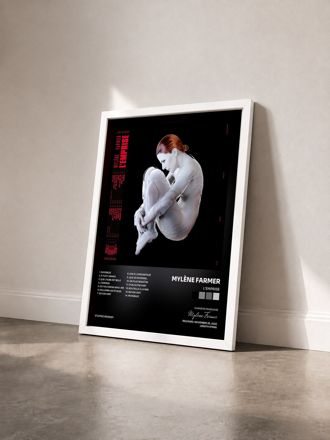 #blanc Tableau de l'album L'Emprise de Mylène Farmer vu de trois quarts, cadre blanc