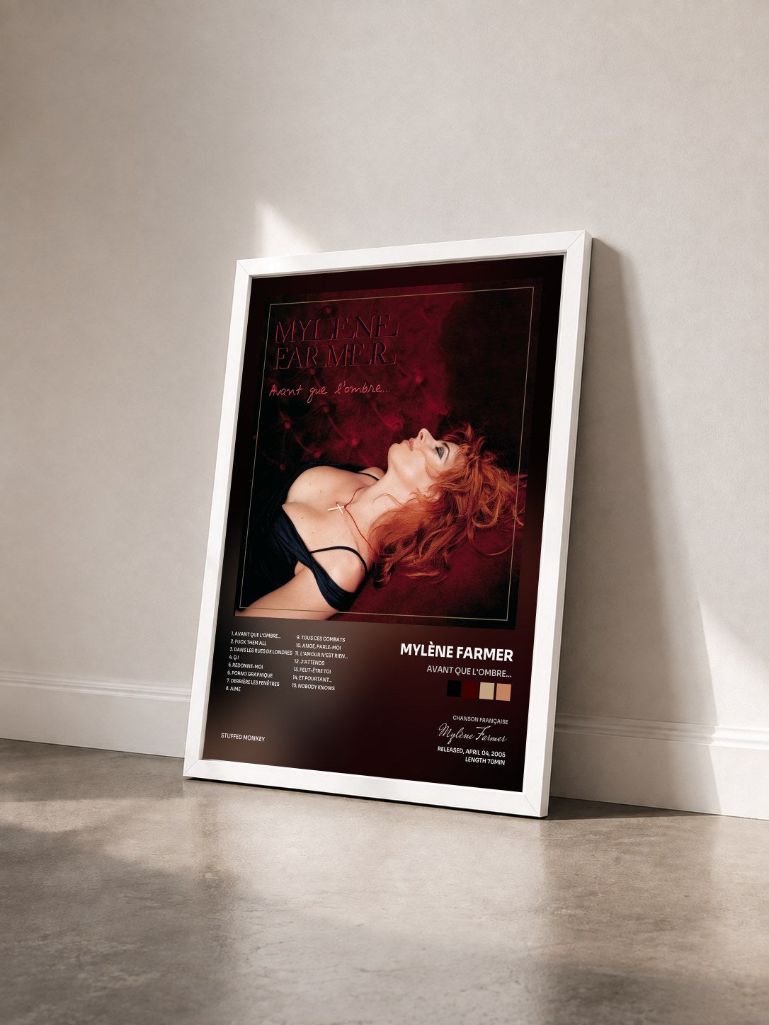 #blanc Tableau de l'album Avant que l'ombre... de Mylène Farmer vu de trois quarts, cadre blanc