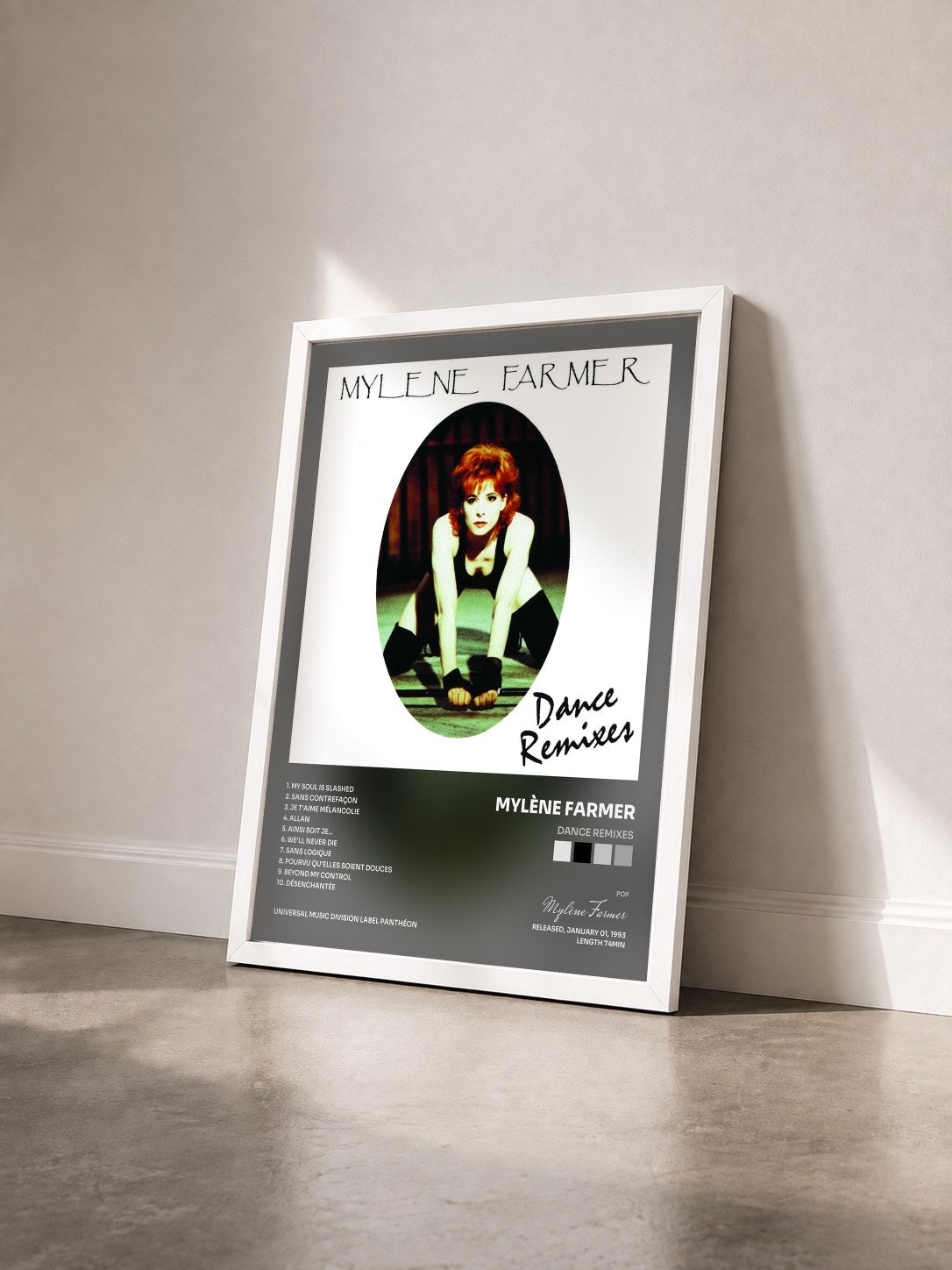 #blanc Tableau de l'album Dance Remixes de Mylène Farmer vu de trois quarts, cadre blanc