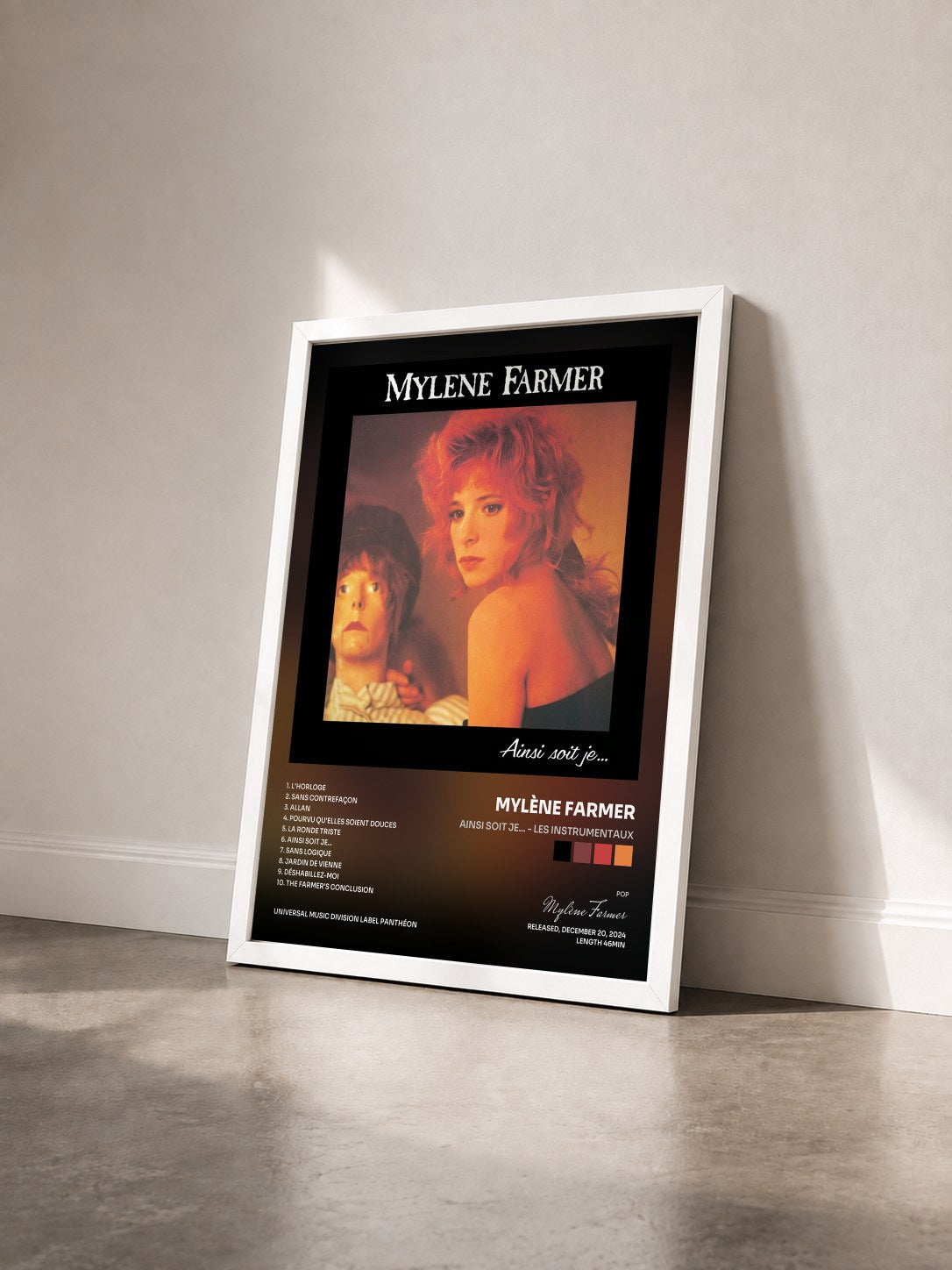#blanc Tableau de l'album Ainsi soit je... - Les instrumentaux de Mylène Farmer vu de trois quarts, cadre blanc