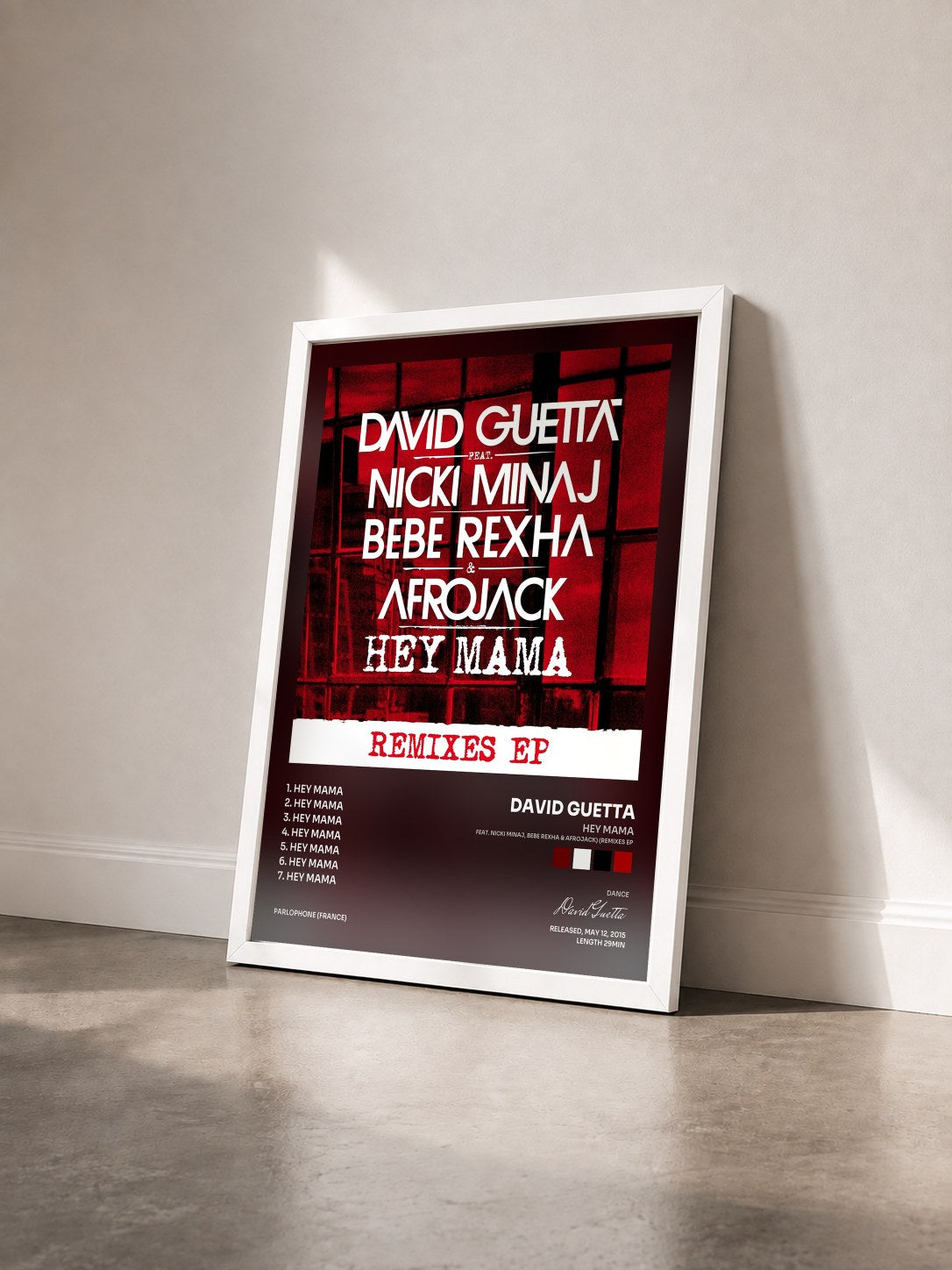 #blanc Tableau de l'album Hey Mama (feat. Nicki Minaj, Bebe Rexha & Afrojack) (Remixes EP) de David Guetta vu de trois quarts, cadre blanc