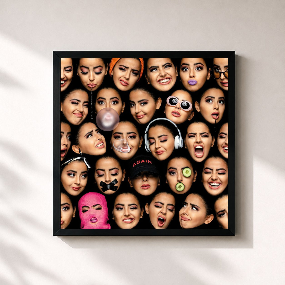 #noir Tableau carré de l'album Again de Marwa Loud, cadre noir 32x32 cm