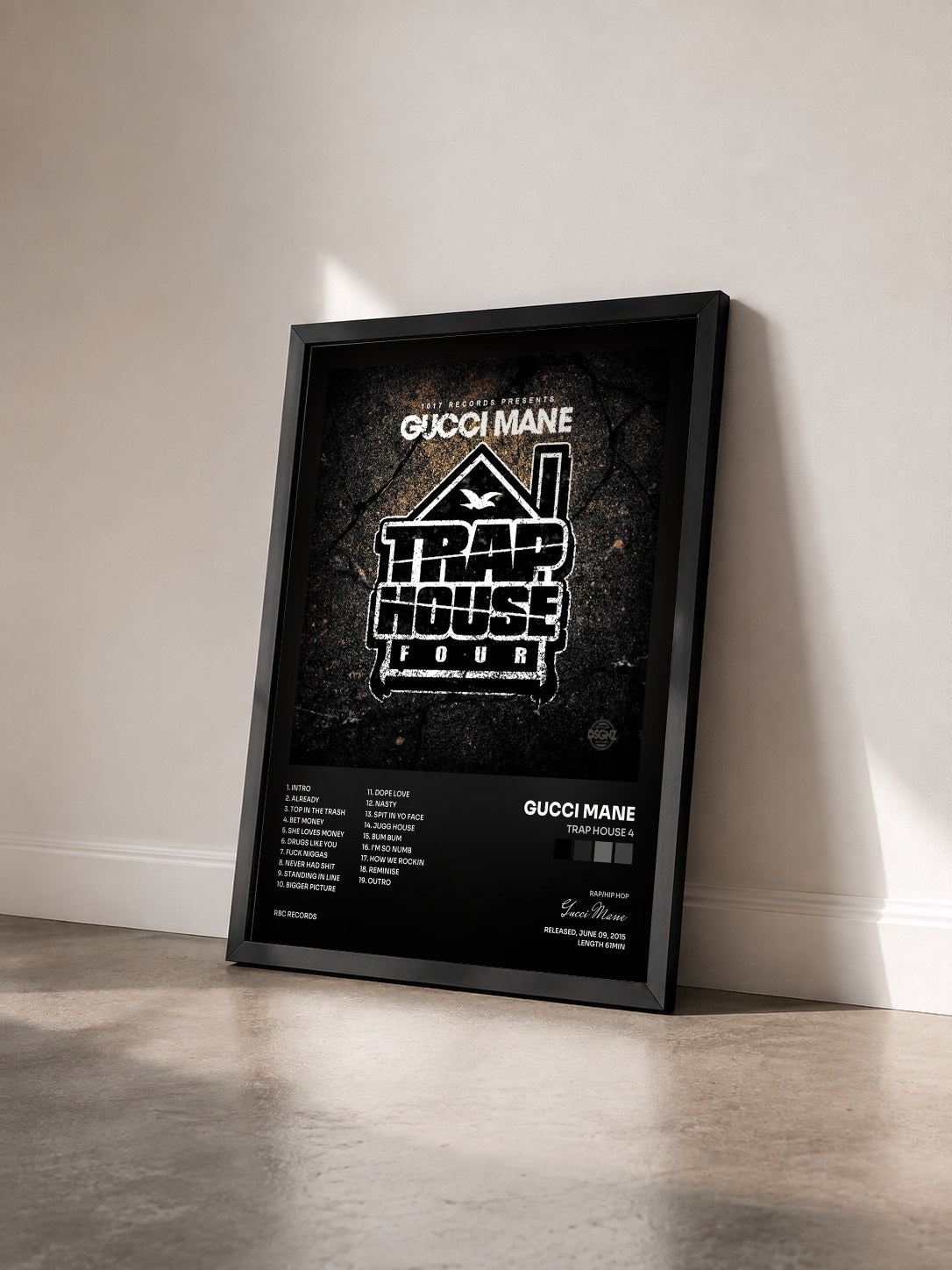 #noir Tableau de l'album Trap House 4 de Gucci Mane vu de trois quarts, cadre noir