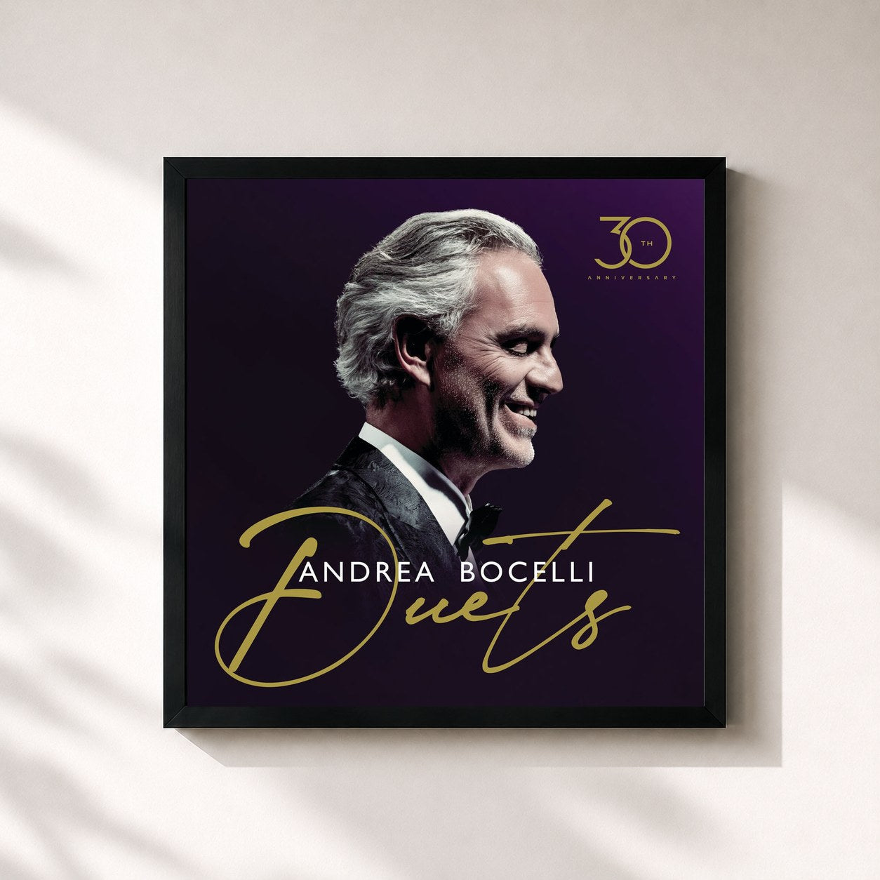 #noir Tableau carré de l'album Duets (30th Anniversary) de Andrea Bocelli, cadre noir 32x32 cm