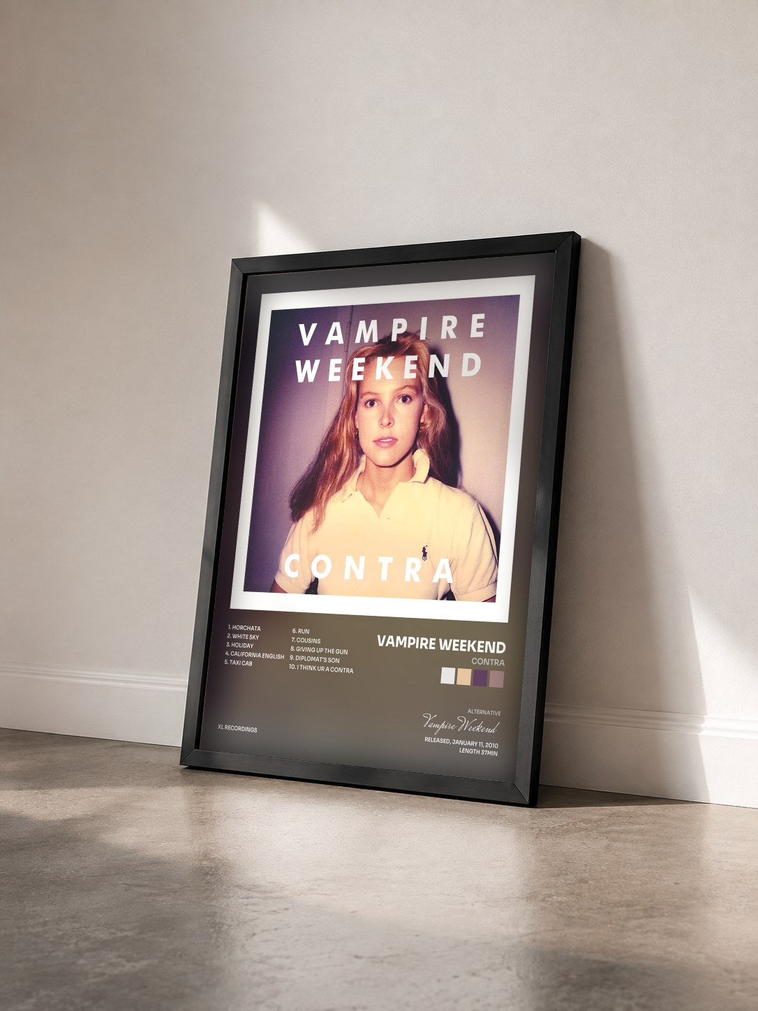 #noir Contra de Vampire Weekend en lámina enmarcada vista de tres cuartos, marco negro