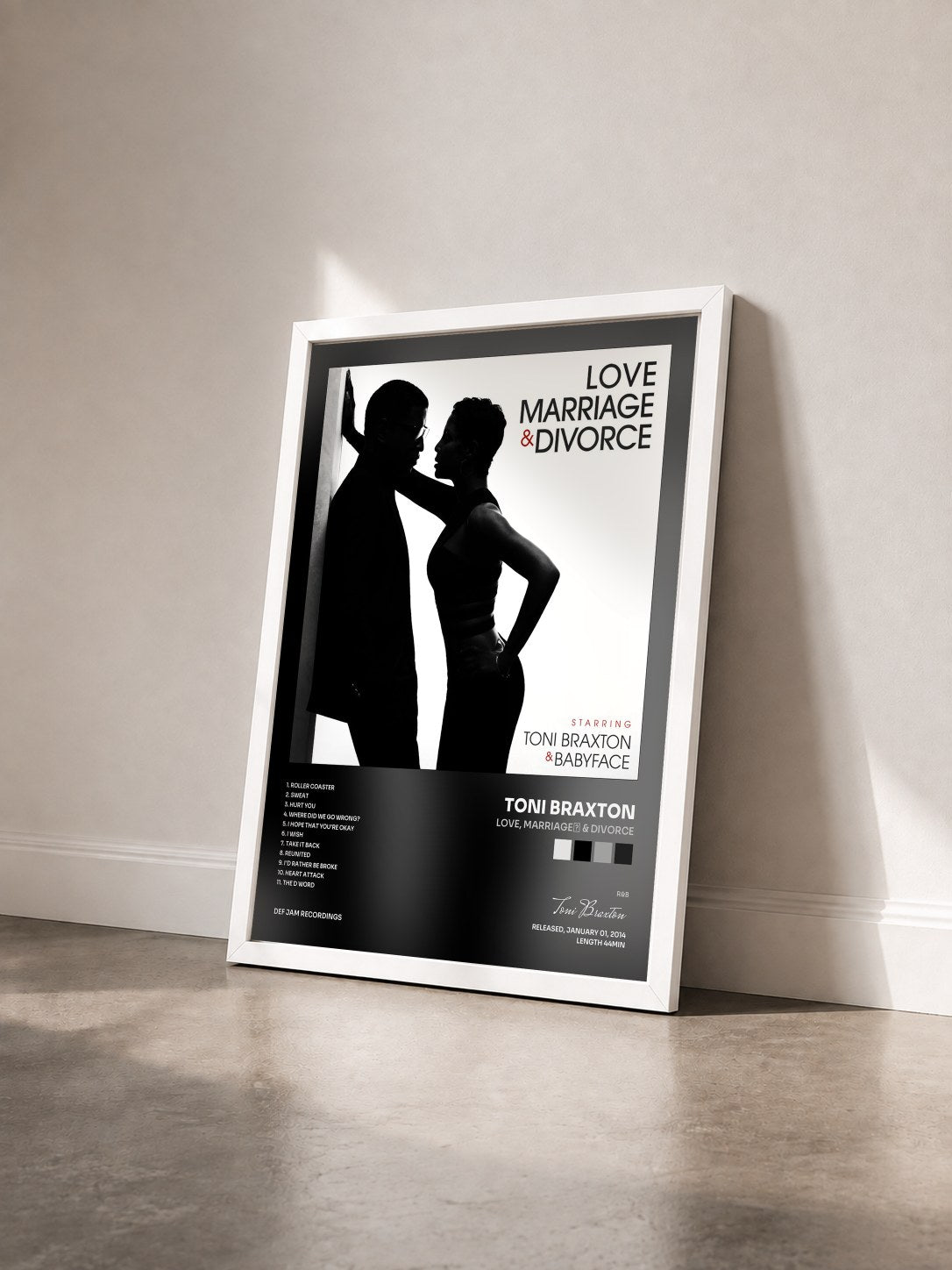 #blanc Tableau de l'album Love, Marriage‎ & Divorce de Toni Braxton vu de trois quarts, cadre blanc