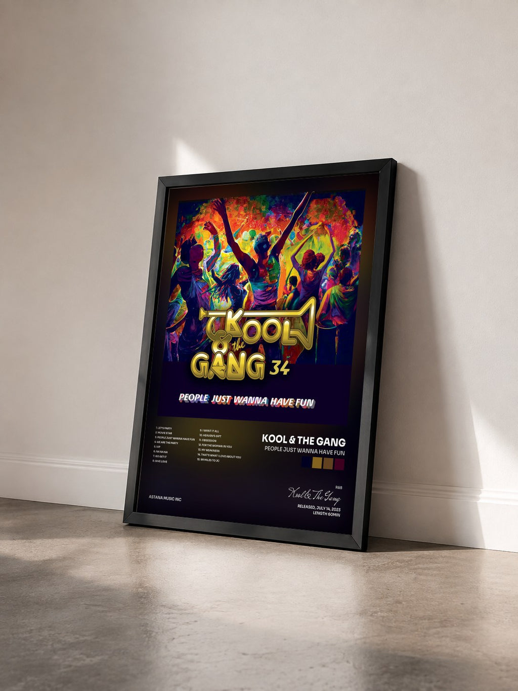 #noir Tableau de l'album People Just Wanna Have Fun de Kool & The Gang vu de trois quarts, cadre noir
