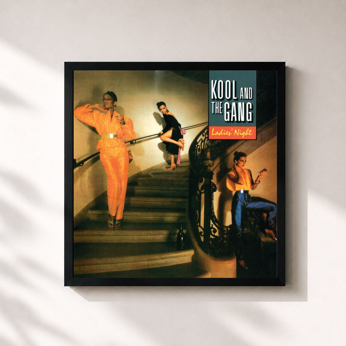 #noir Ladies' Night von Kool & The Gang als quadratischer Kunstdruck, schwarzer Rahmen 32x32 cm
