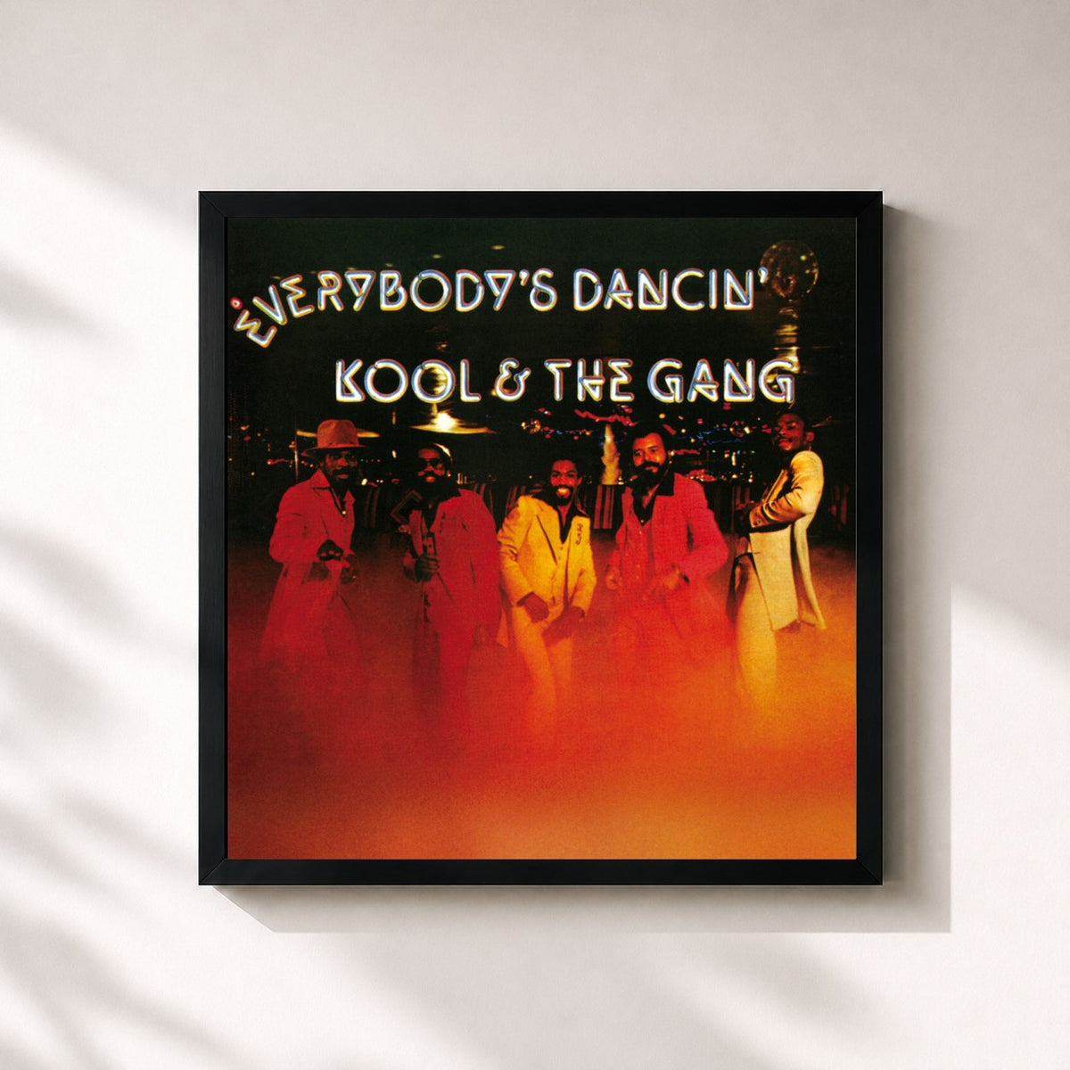 #noir Everybody’s Dancin’ (Expanded Edition) di Kool & The Gang in stampa quadrata incorniciata, cornice nera 32x32 cm