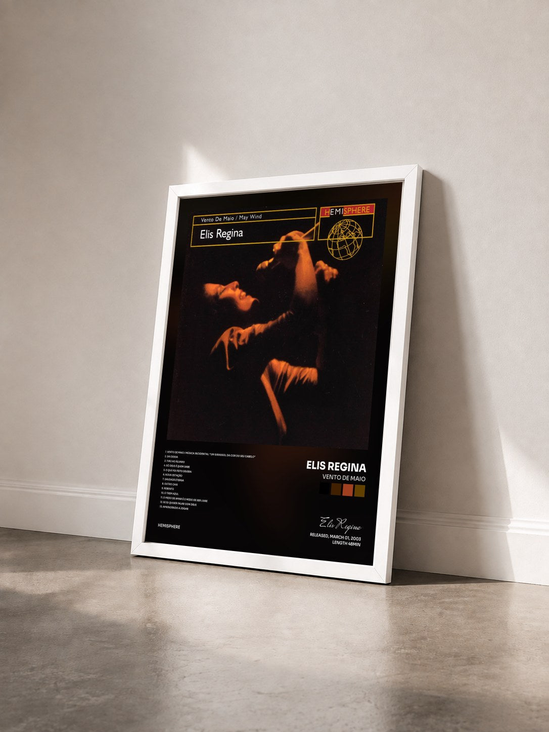 #blanc Tableau de l'album Vento De Maio de Elis Regina vu de trois quarts, cadre blanc