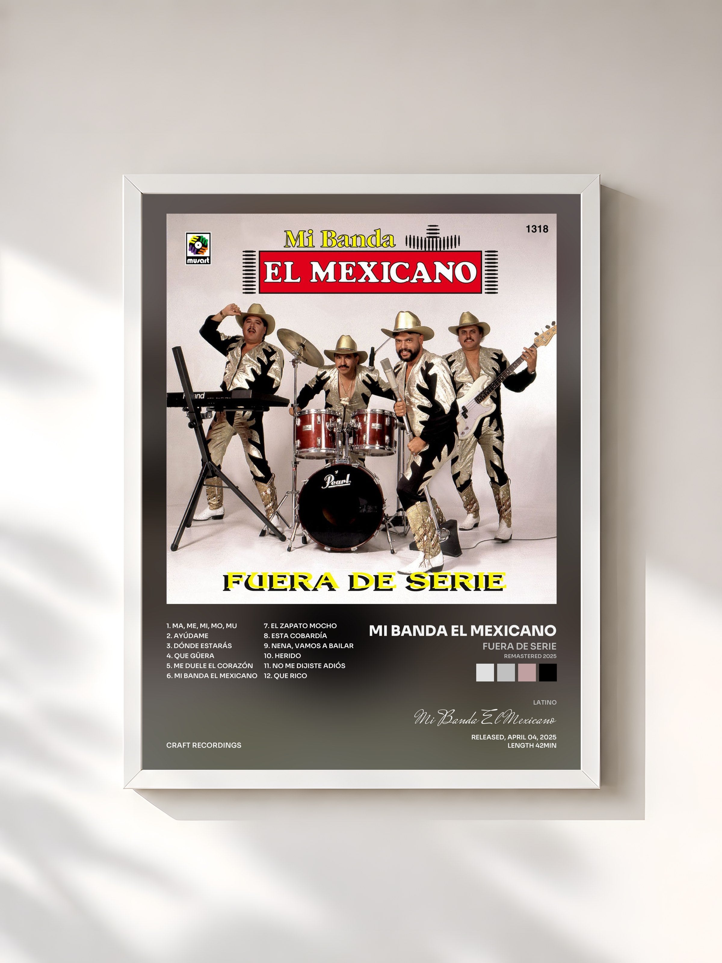#blanc Tableau de l'album Fuera de Serie (Remastered 2025) de Mi Banda El Mexicano, cadre blanc, imprimé et encadré en France