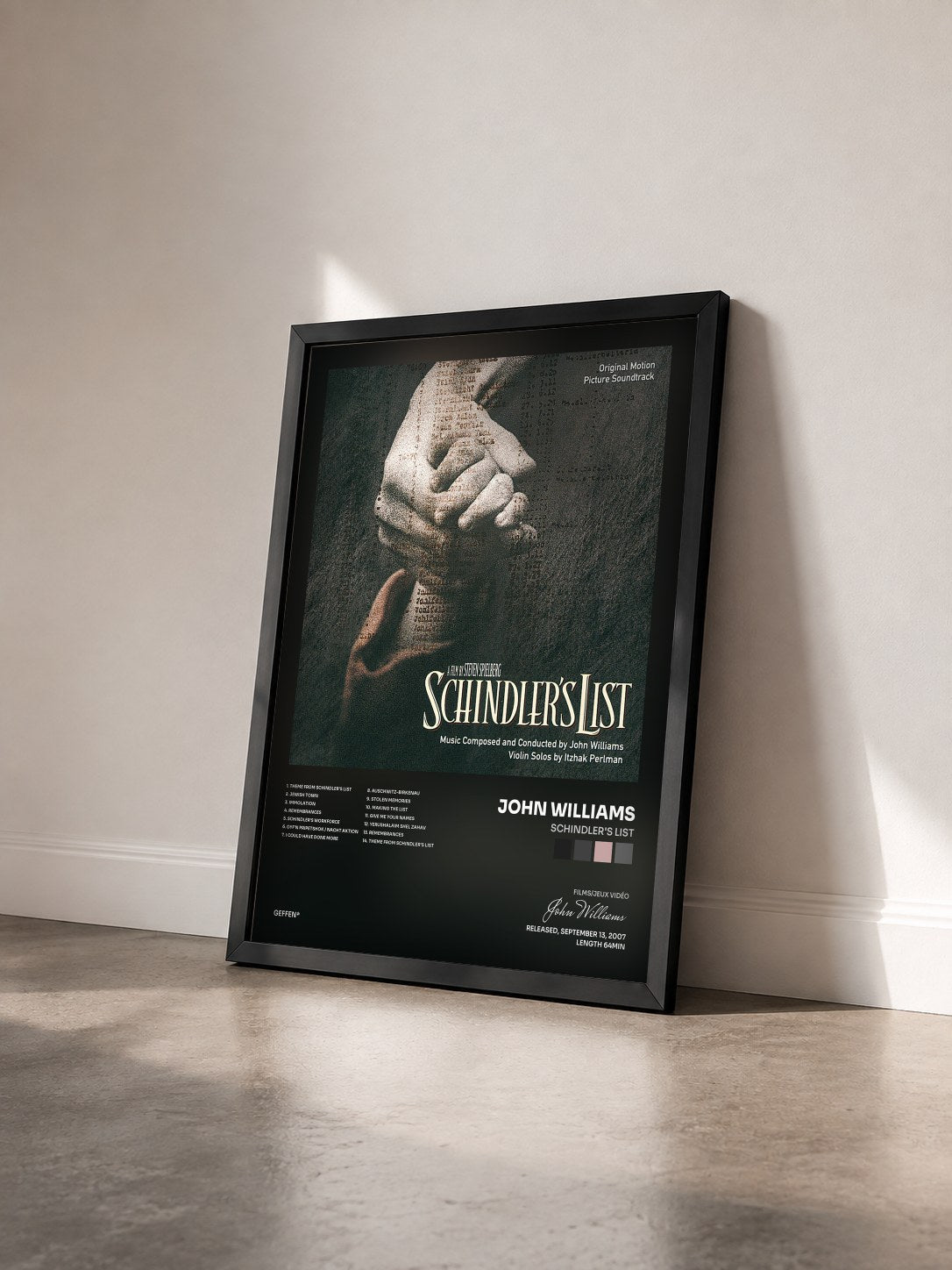 #noir Tableau de l'album Schindler's List de John Williams vu de trois quarts, cadre noir