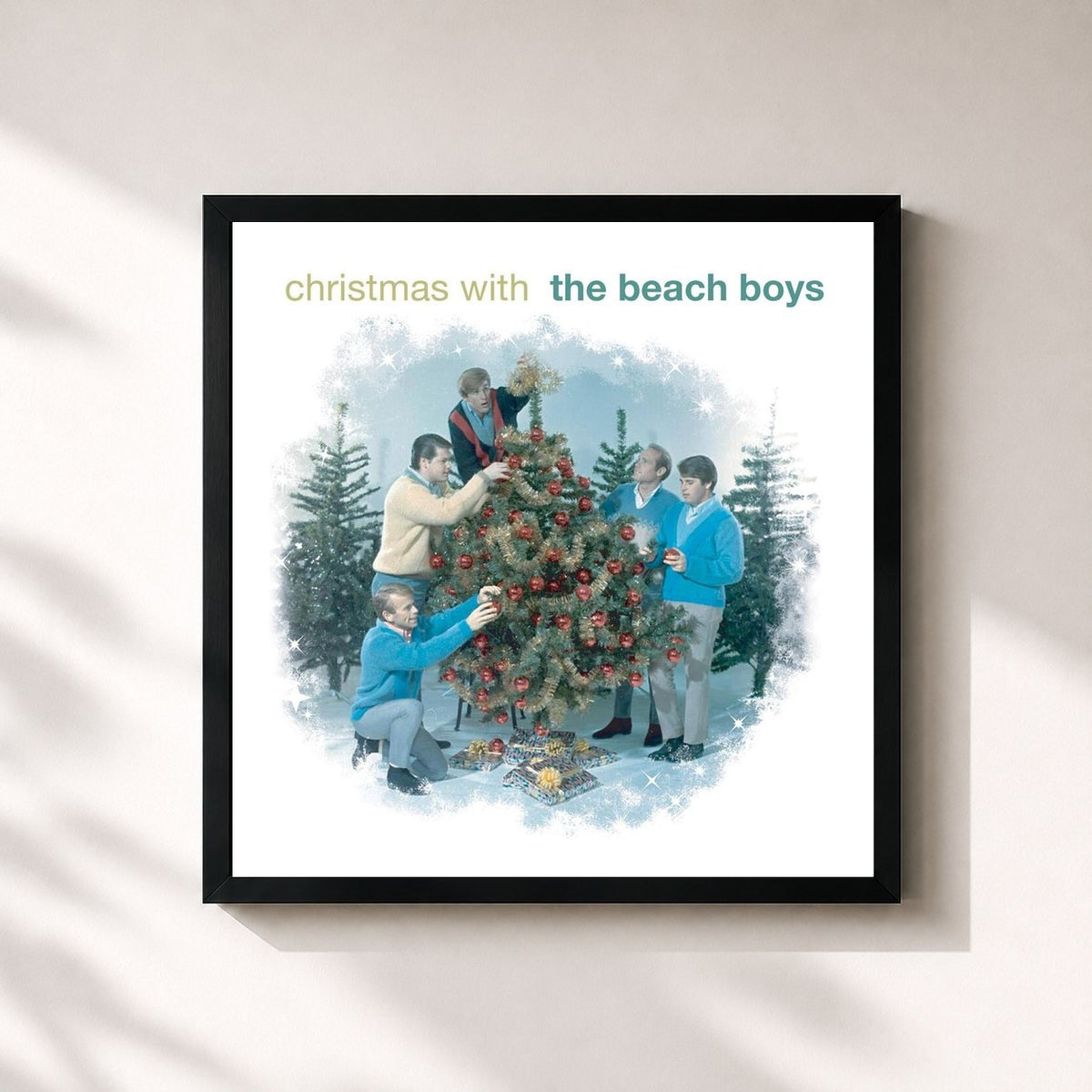 #noir Christmas With The Beach Boys di The Beach Boys in stampa quadrata incorniciata, cornice nera 32x32 cm