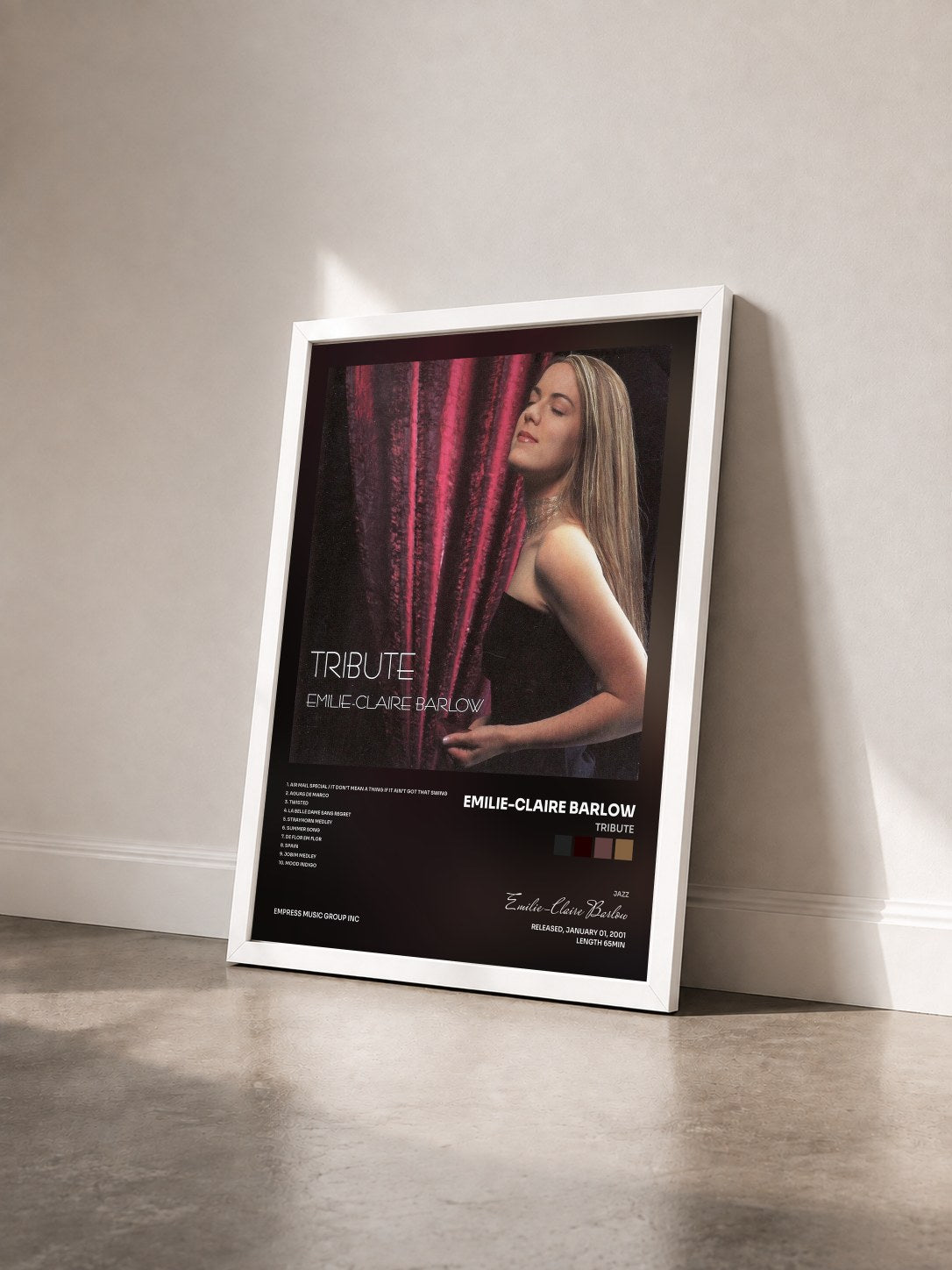#blanc Tableau de l'album Tribute de Emilie-Claire Barlow vu de trois quarts, cadre blanc
