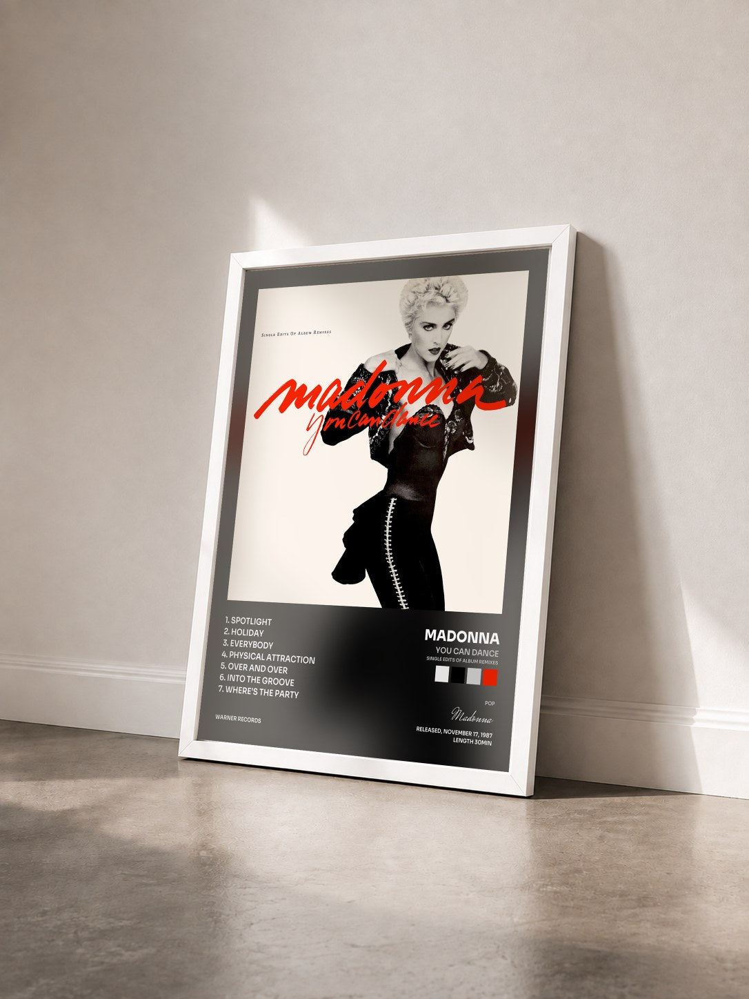 #blanc Tableau de l'album You Can Dance (Single Edits of Album Remixes) de Madonna vu de trois quarts, cadre blanc