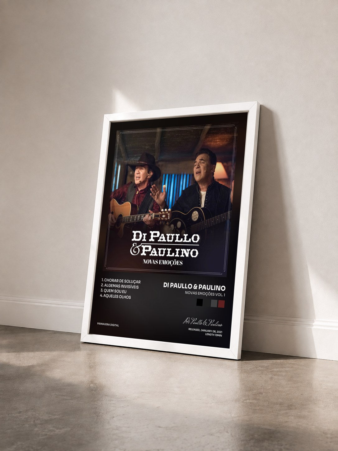 #blanc Tableau de l'album Novas Emoções Vol. 1 de Di Paullo & Paulino vu de trois quarts, cadre blanc