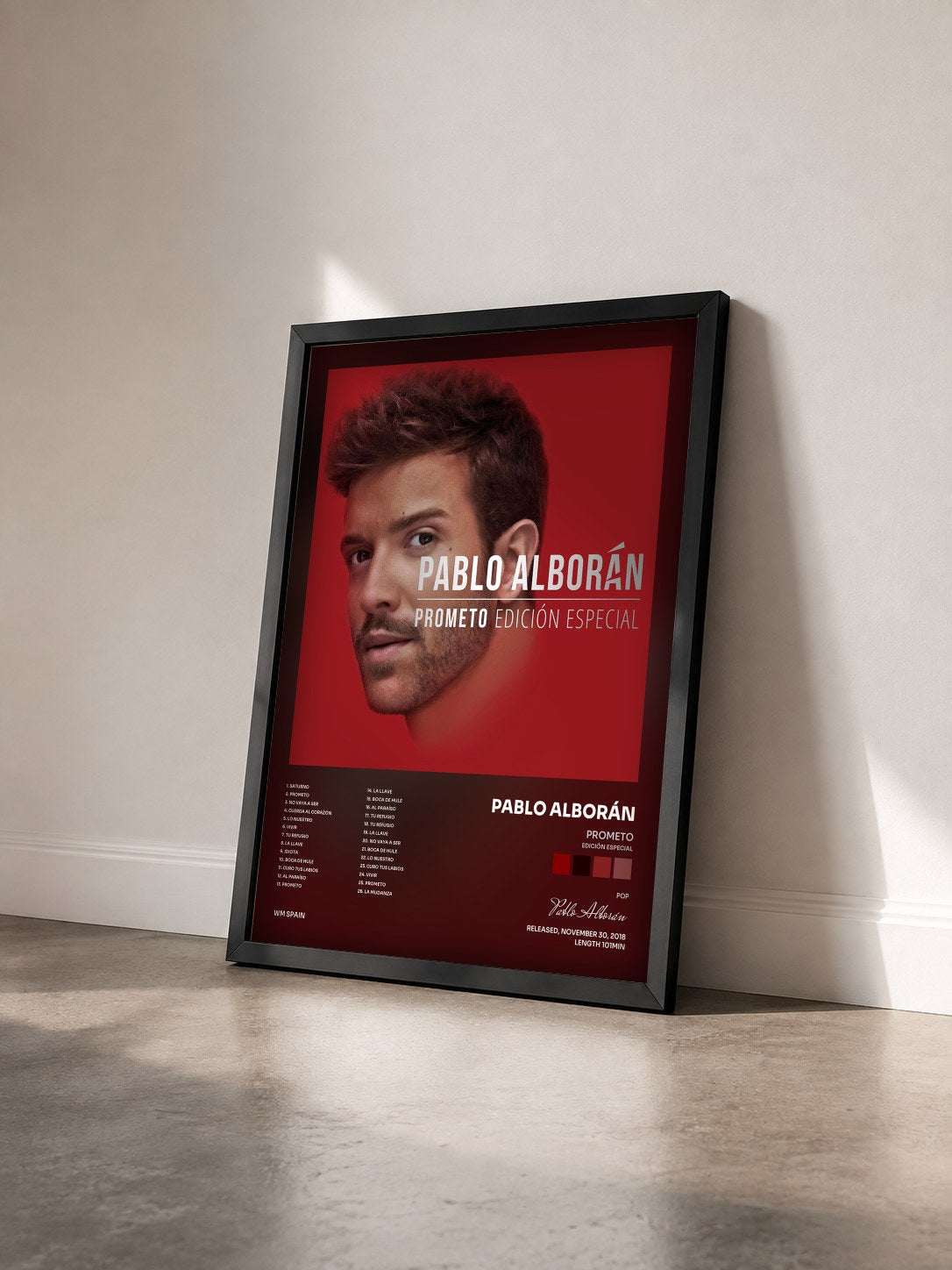#noir Tableau de l'album Prometo (Edición especial) de Pablo Alborán vu de trois quarts, cadre noir
