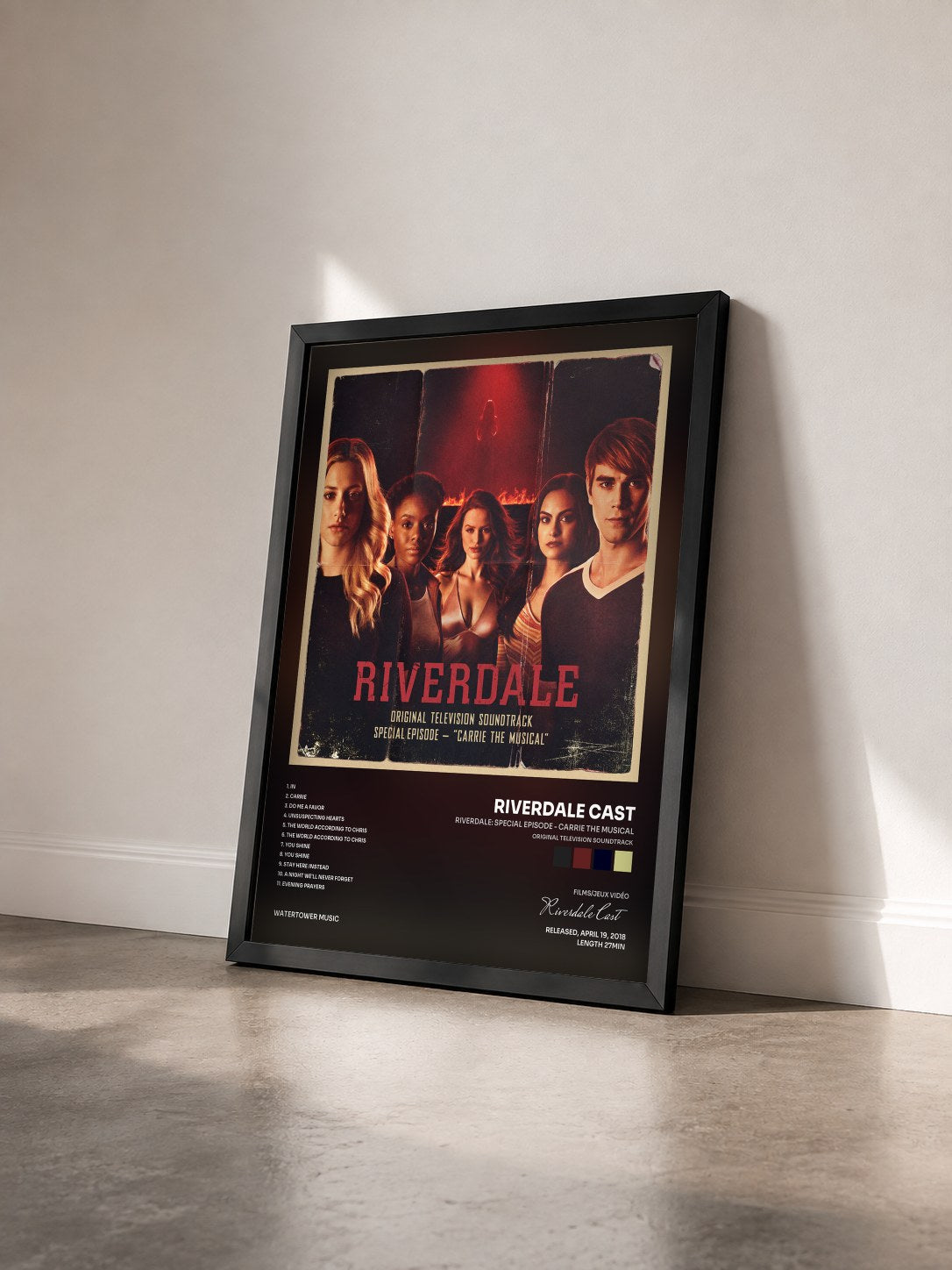 #noir Tableau de l'album Riverdale: Special Episode - Carrie The Musical (Original Television Soundtrack) de Riverdale Cast vu de trois quarts, cadre noir