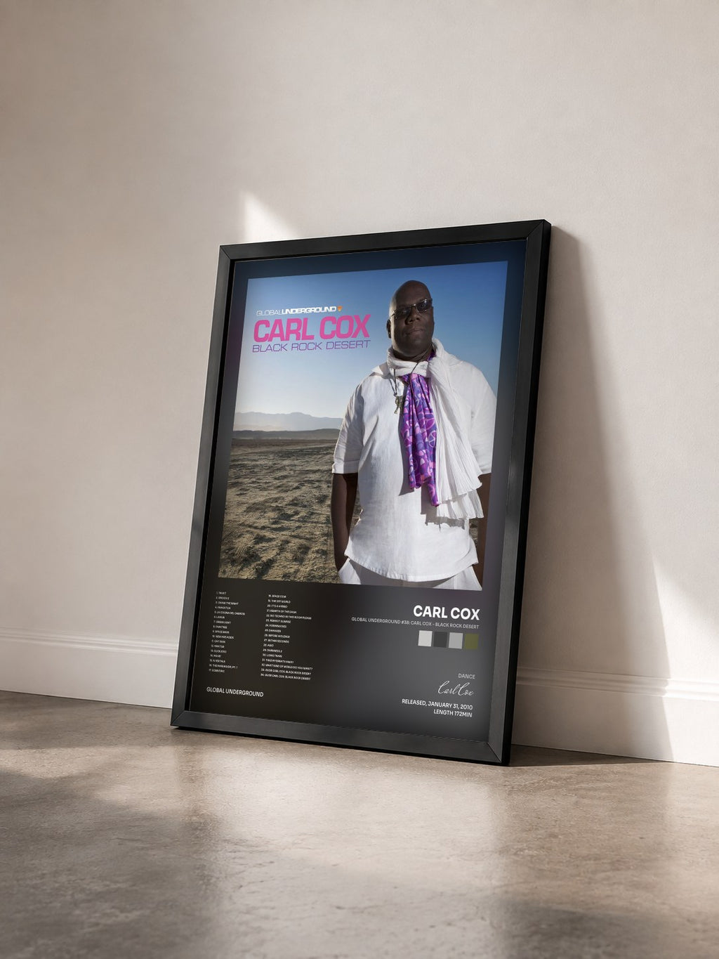 #noir Tableau de l'album Global Underground #38: Carl Cox - Black Rock Desert de Carl Cox vu de trois quarts, cadre noir