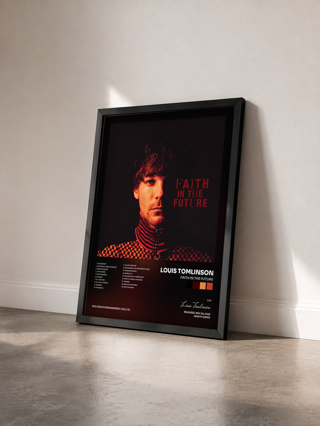 #noir Faith In The Future di Louis Tomlinson in stampa incorniciata vista di tre quarti, cornice nera