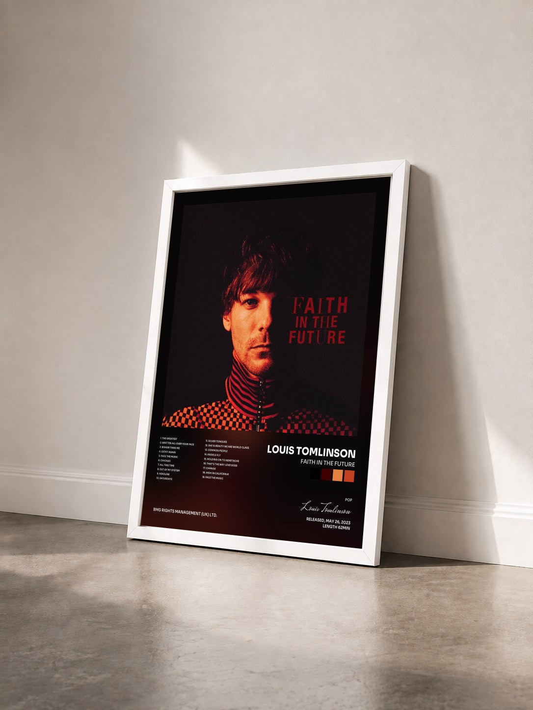#blanc Faith In The Future di Louis Tomlinson in stampa incorniciata vista di tre quarti, cornice bianca