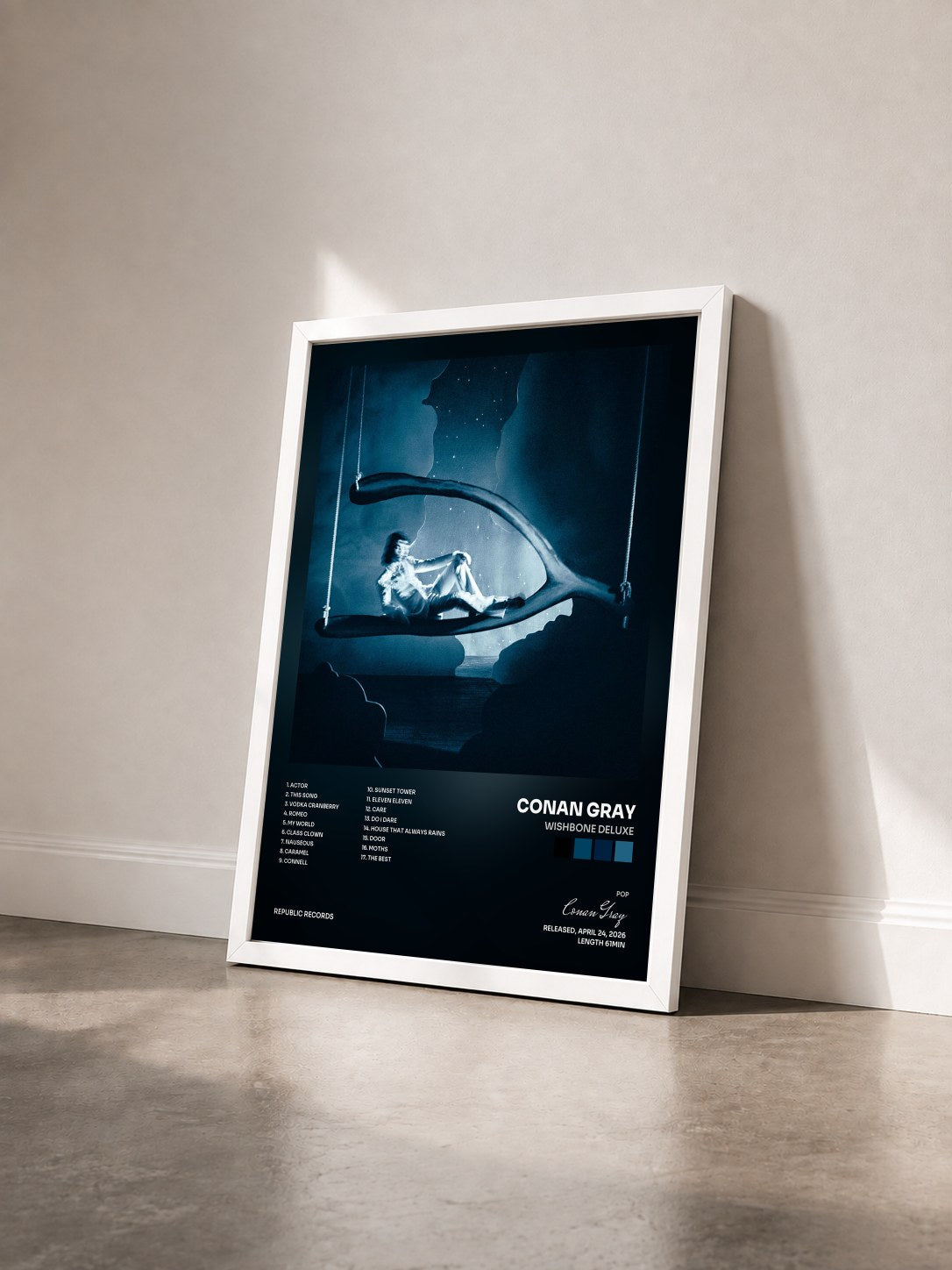 #blanc Tableau de l'album Wishbone Deluxe de Conan Gray vu de trois quarts, cadre blanc