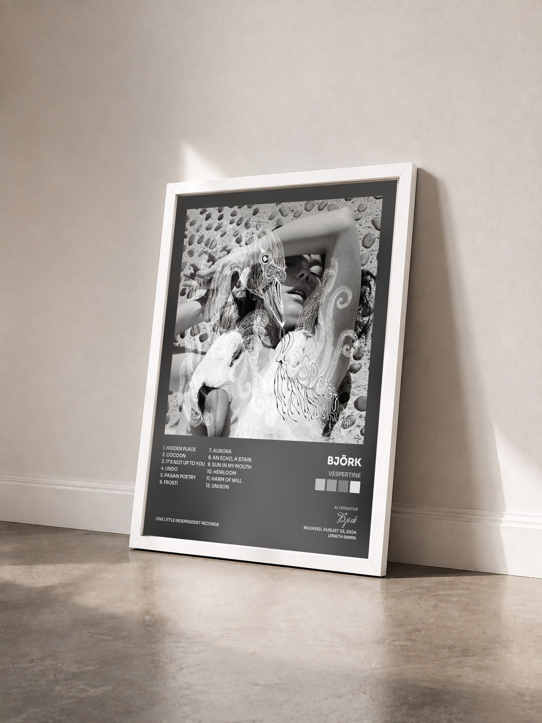 #blanc Tableau de l'album Vespertine de Björk vu de trois quarts, cadre blanc