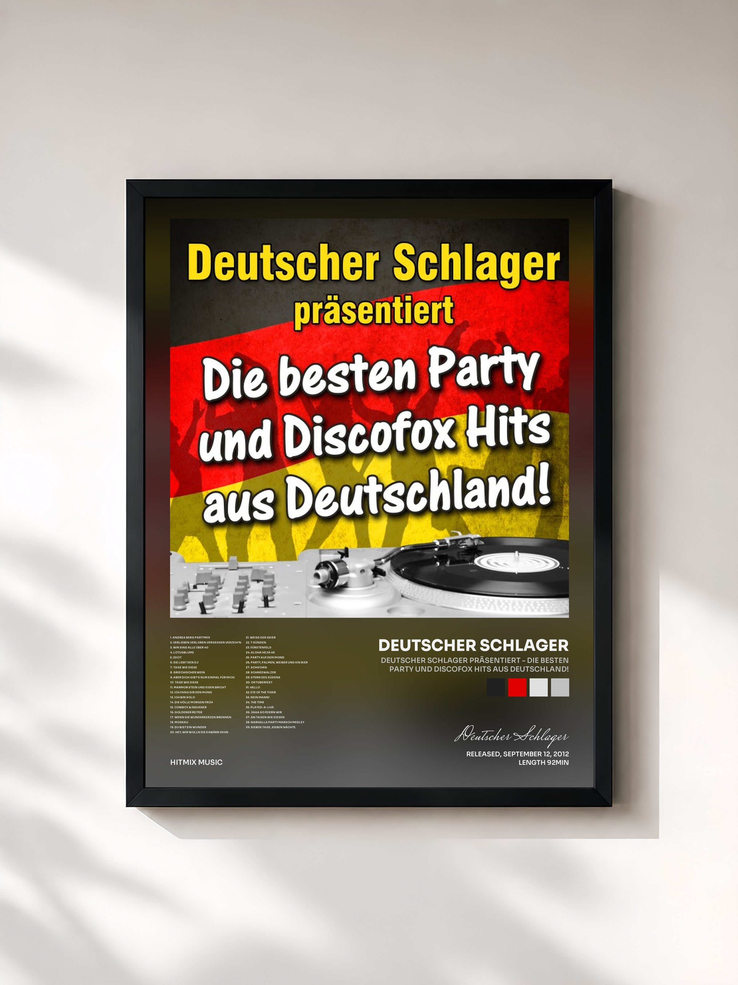 #noir Tableau de l'album Deutscher Schlager präsentiert - Die besten Party und Discofox Hits aus Deutschland! de Deutscher Schlager, cadre noir, imprimé et encadré en France