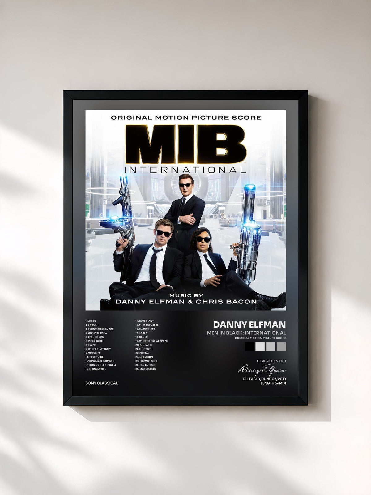 #noir Tableau de l'album Men in Black: International (Original Motion Picture Score) de Danny Elfman, cadre noir, imprimé et encadré en France