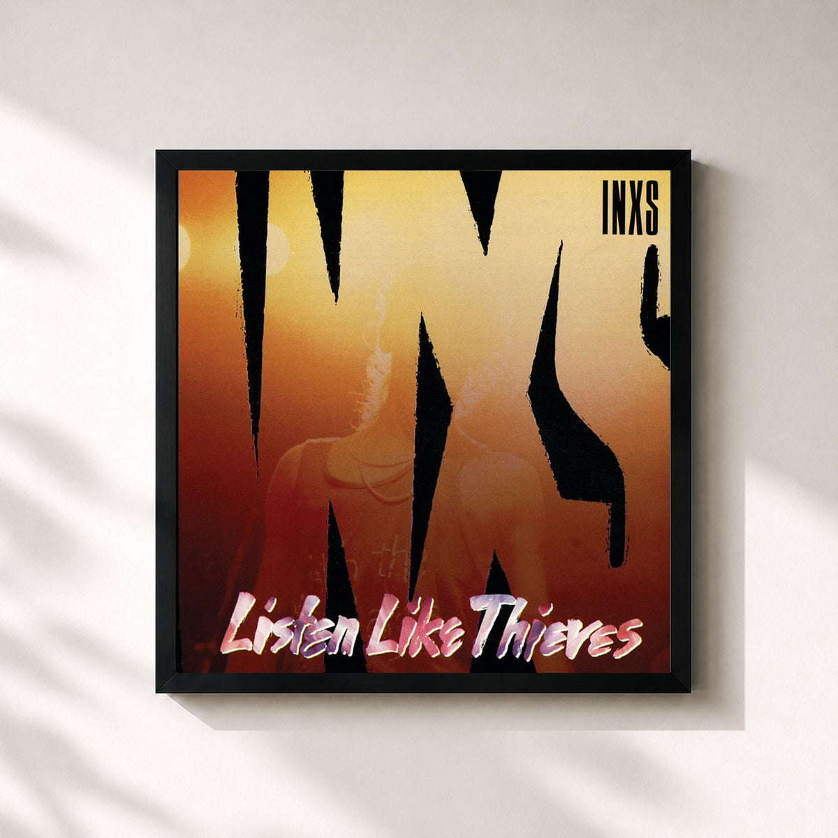 #noir Tableau carré de l'album Listen Like Thieves (Remastered) de INXS, cadre noir 32x32 cm