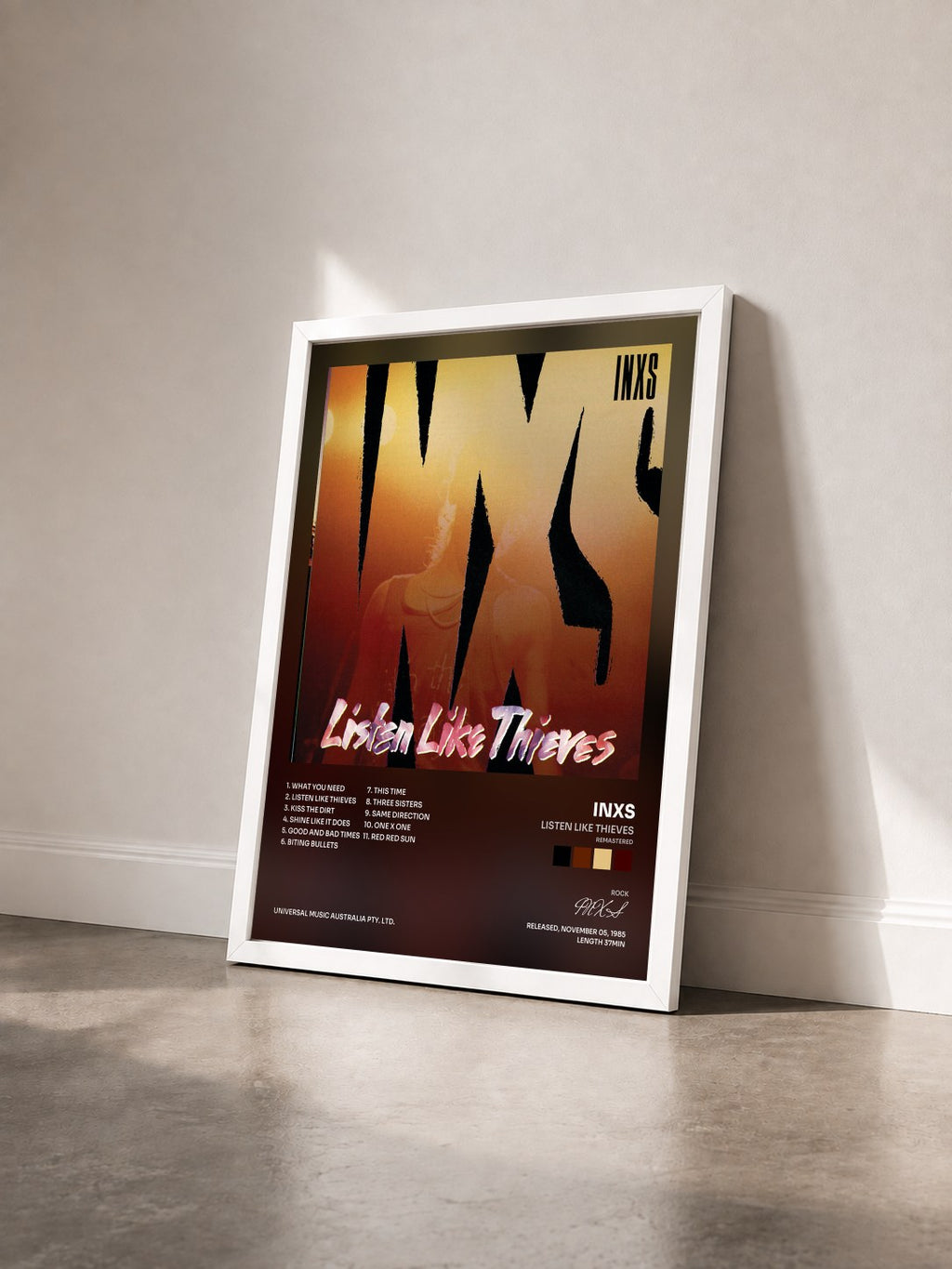 #blanc Tableau de l'album Listen Like Thieves (Remastered) de INXS vu de trois quarts, cadre blanc