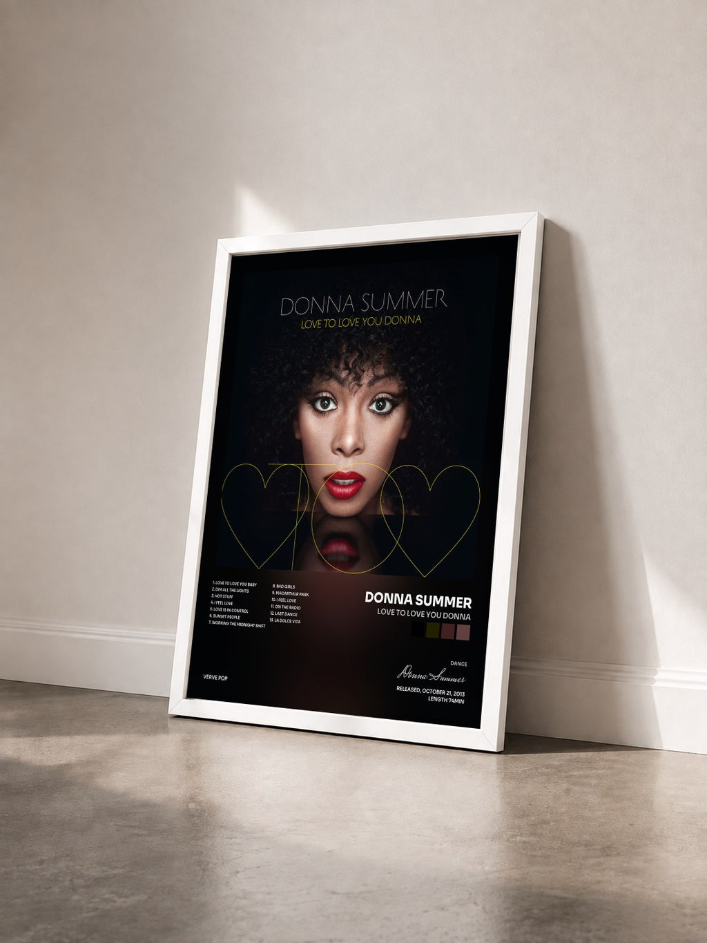 #blanc Love To Love You Donna di Donna Summer in stampa incorniciata vista di tre quarti, cornice bianca