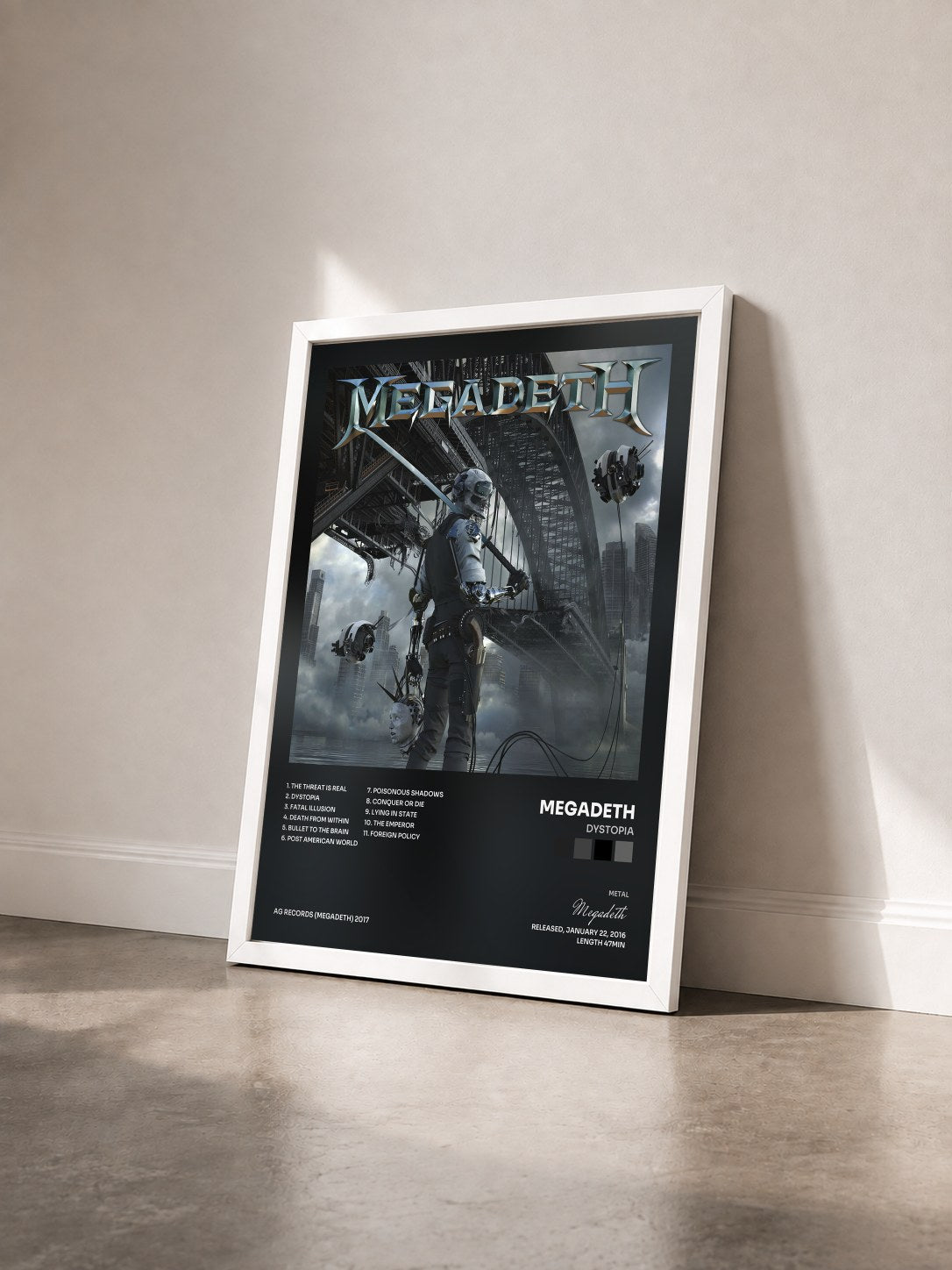 #blanc Tableau de l'album Dystopia de Megadeth vu de trois quarts, cadre blanc