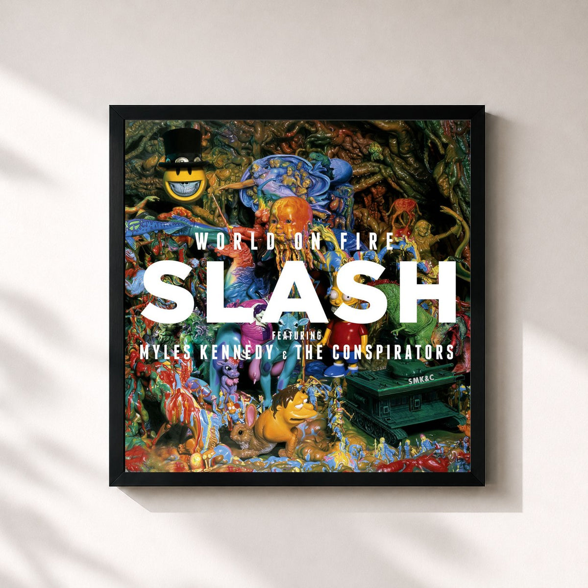 #noir World on Fire di Slash in stampa quadrata incorniciata, cornice nera 32x32 cm