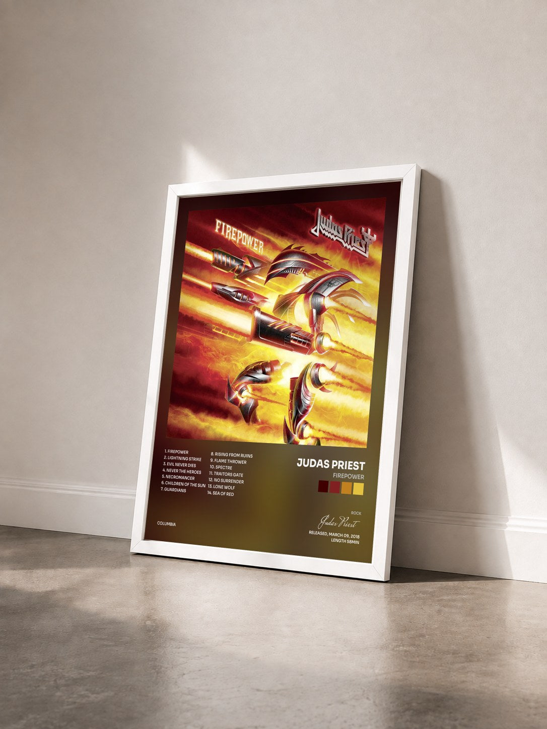 #blanc Tableau de l'album Firepower de Judas Priest vu de trois quarts, cadre blanc
