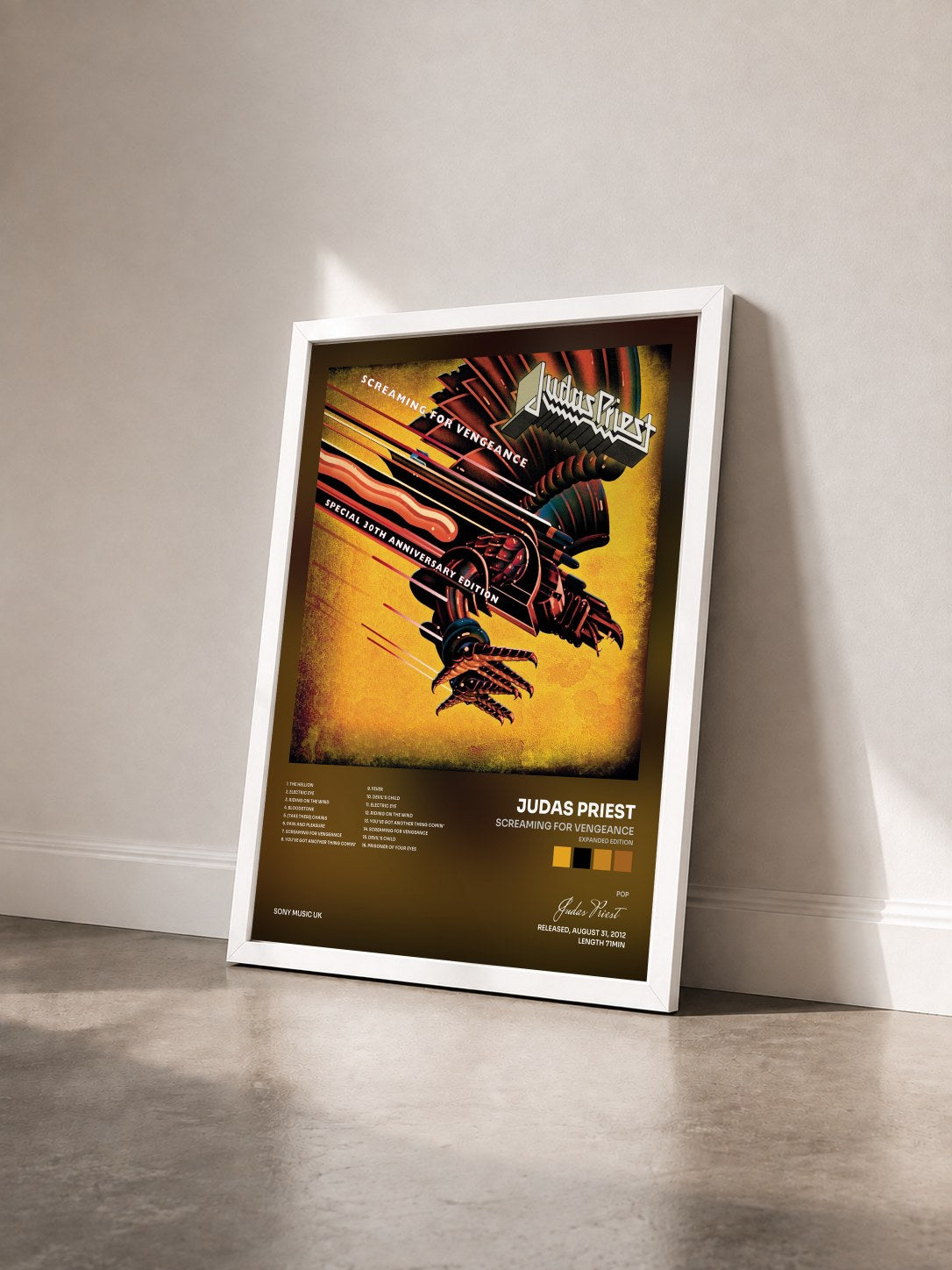 #blanc Tableau de l'album Screaming For Vengeance (Expanded Edition) de Judas Priest vu de trois quarts, cadre blanc