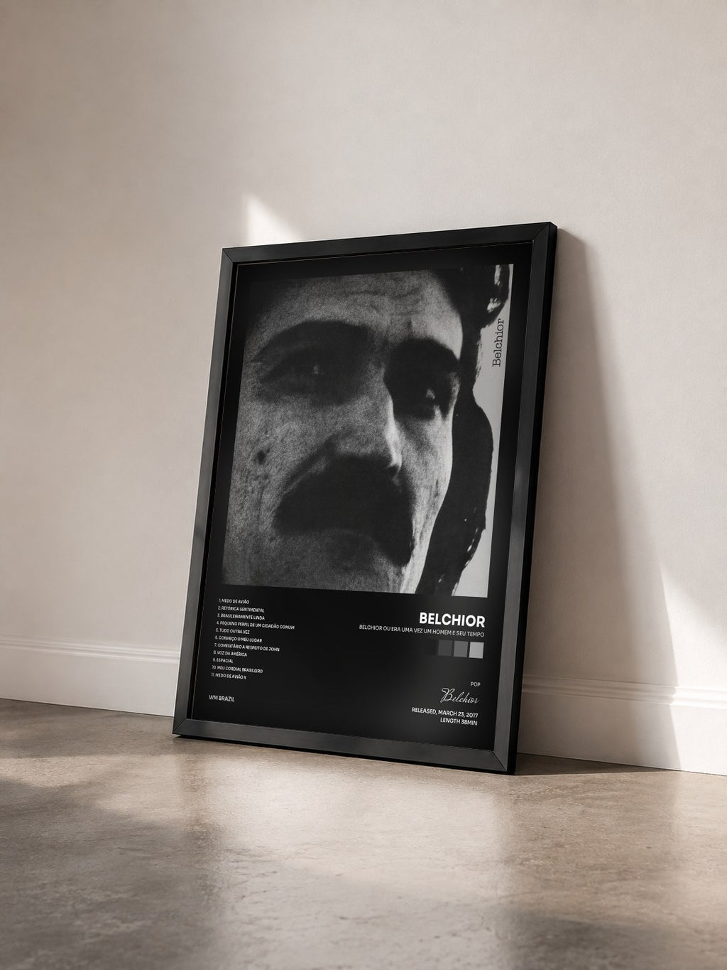 #noir Tableau de l'album Belchior ou era uma vez um homem e seu tempo de Belchior vu de trois quarts, cadre noir