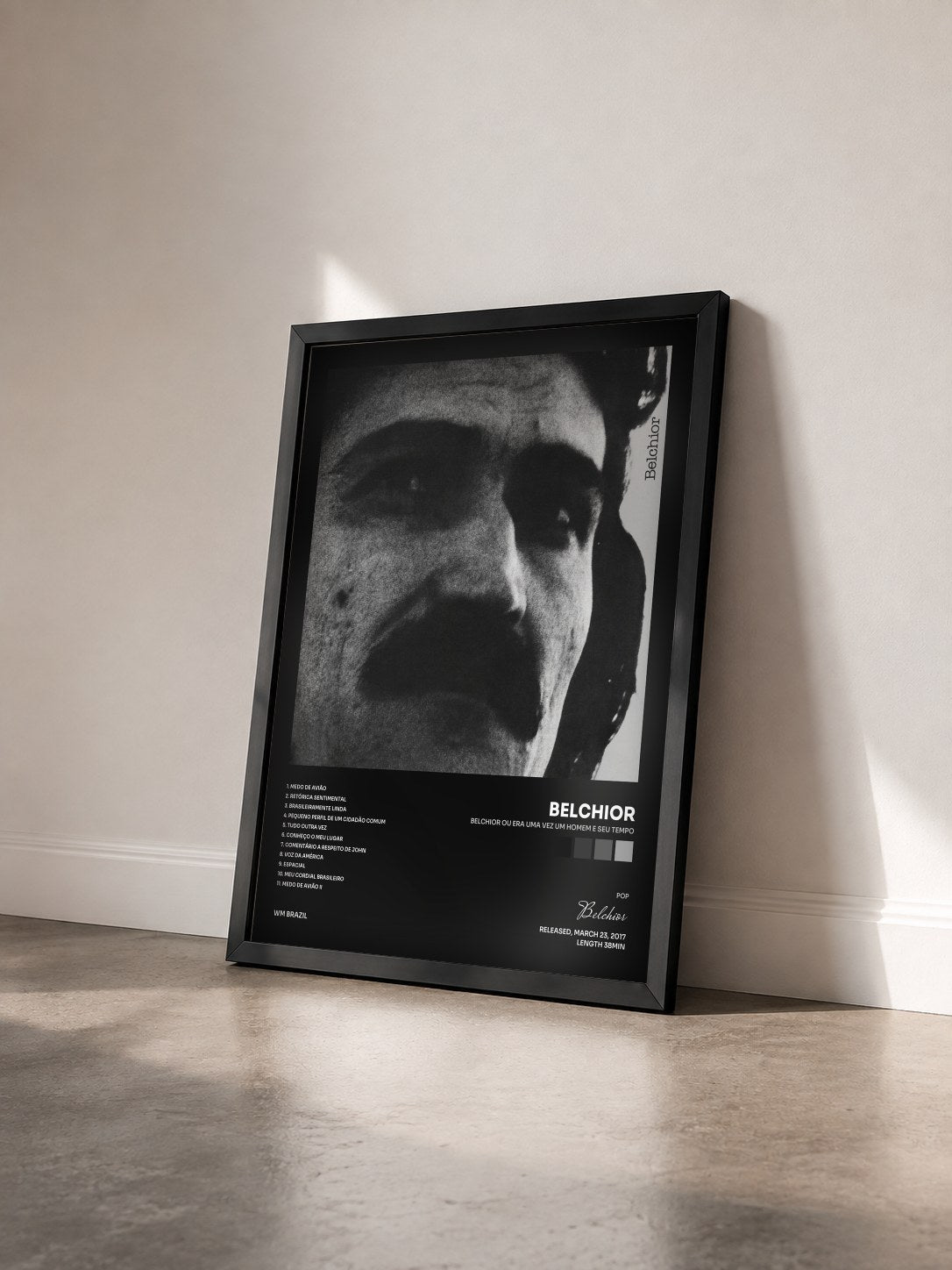 #noir Tableau de l'album Belchior ou era uma vez um homem e seu tempo de Belchior vu de trois quarts, cadre noir