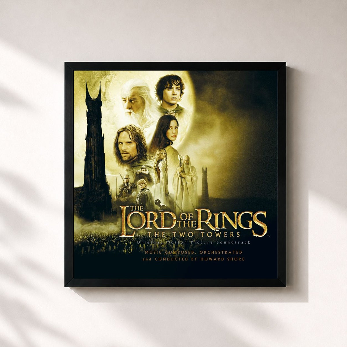 #noir Tableau carré de l'album The Lord of the Rings: The Two Towers (Original Motion Picture Soundtrack) de Howard Shore, cadre noir 32x32 cm