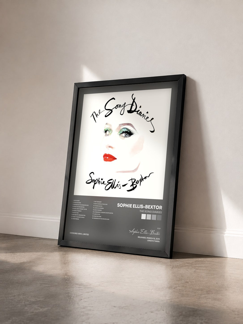 #noir Tableau de l'album The Song Diaries de Sophie Ellis-Bextor vu de trois quarts, cadre noir
