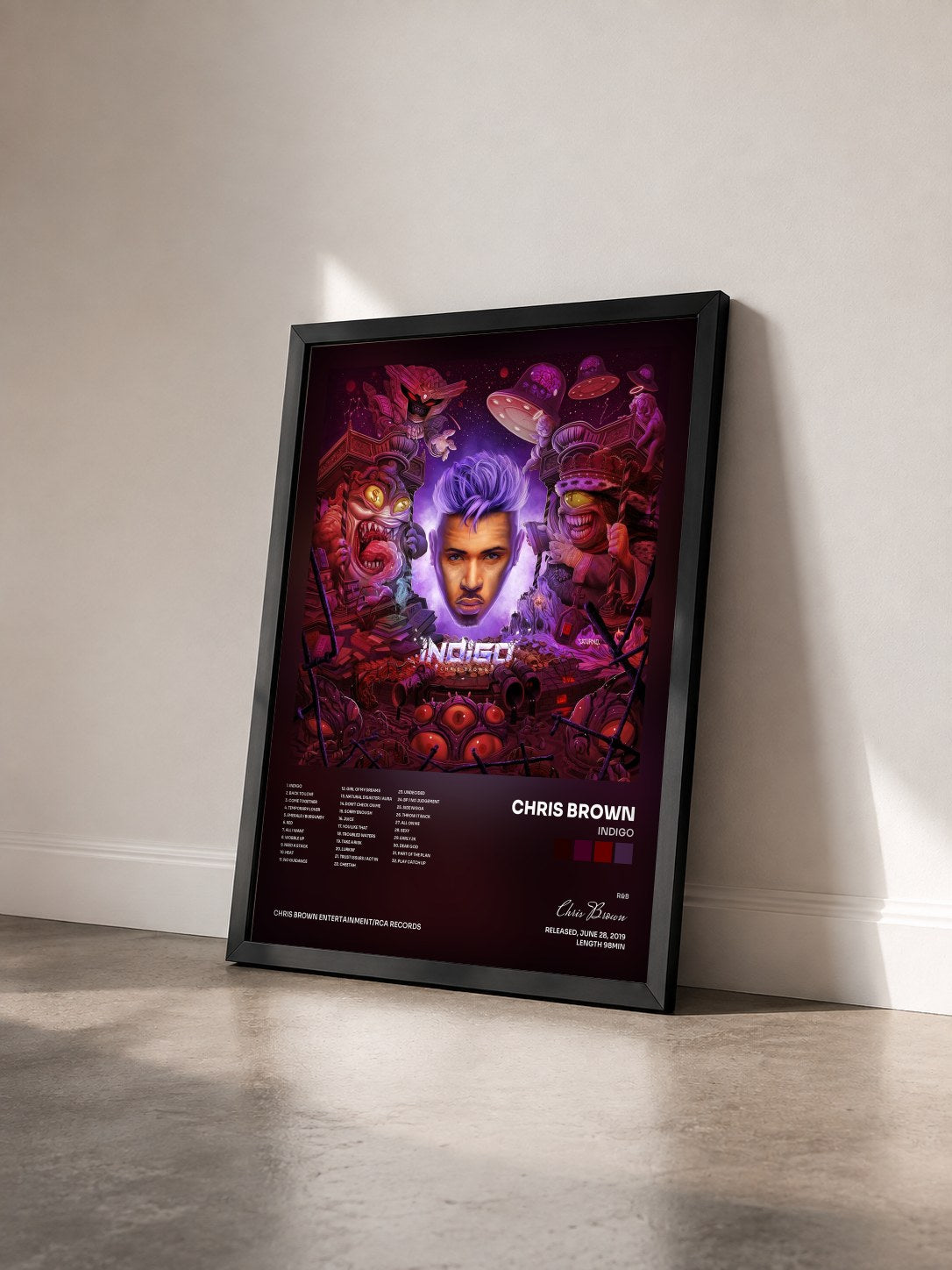 #noir Indigo de Chris Brown en lámina enmarcada vista de tres cuartos, marco negro