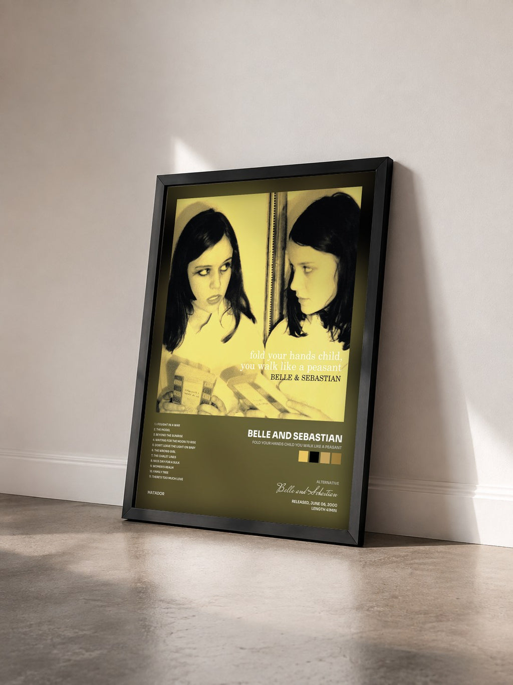 #noir Tableau de l'album Fold Your Hands Child You Walk Like a Peasant de Belle and Sebastian vu de trois quarts, cadre noir