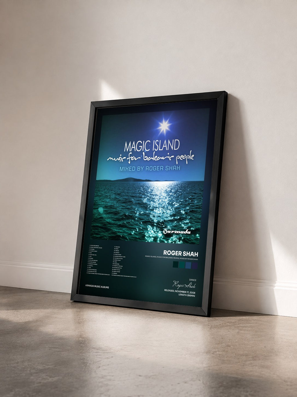 #noir Tableau de l'album Magic Island, Music For Balearic People, mixed by Roger Shah de Roger Shah vu de trois quarts, cadre noir