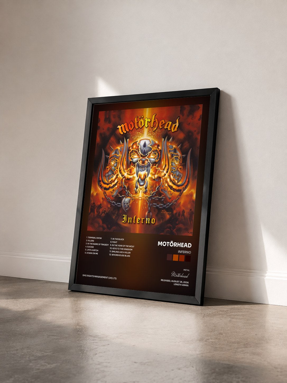 #noir Tableau de l'album Inferno de Motörhead vu de trois quarts, cadre noir