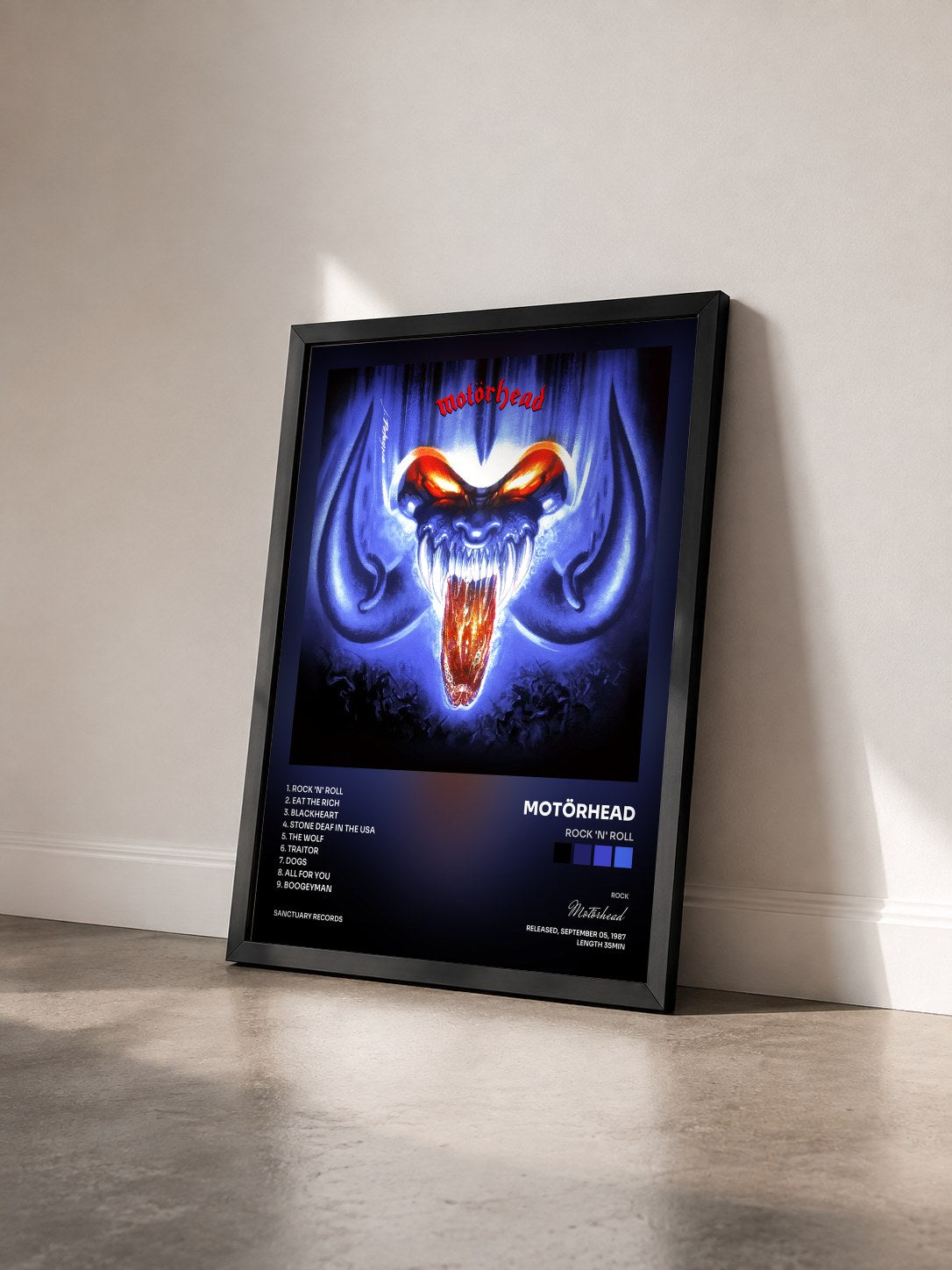 #noir Tableau de l'album Rock 'n' Roll de Motörhead vu de trois quarts, cadre noir