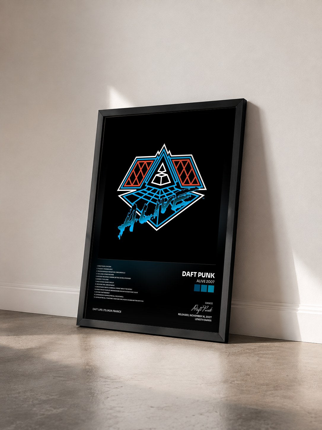 #noir Tableau de l'album Alive 2007 de Daft Punk vu de trois quarts, cadre noir